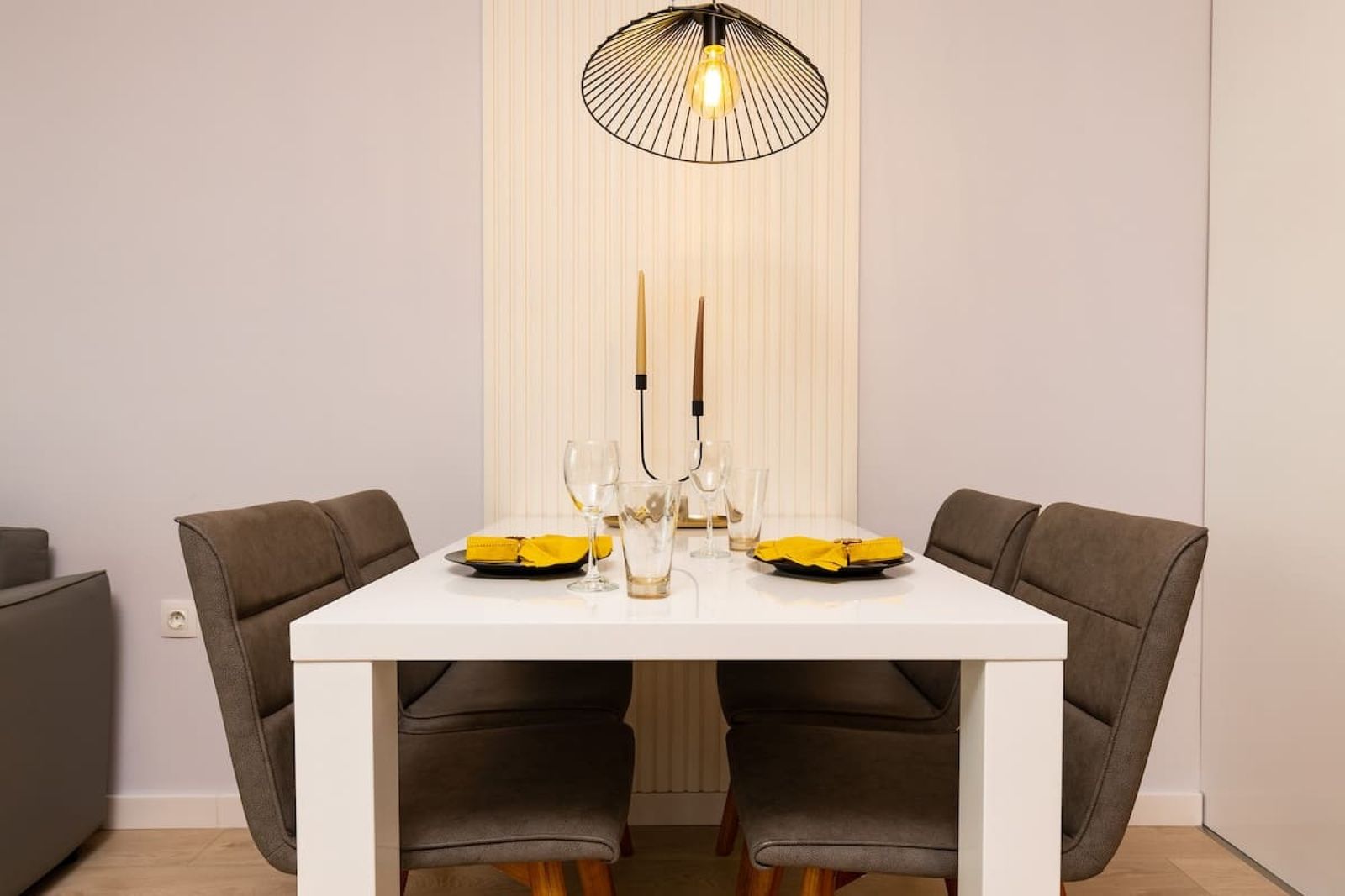 Platinum Designer Flat with Balcony &amp; Parking - Photo 7