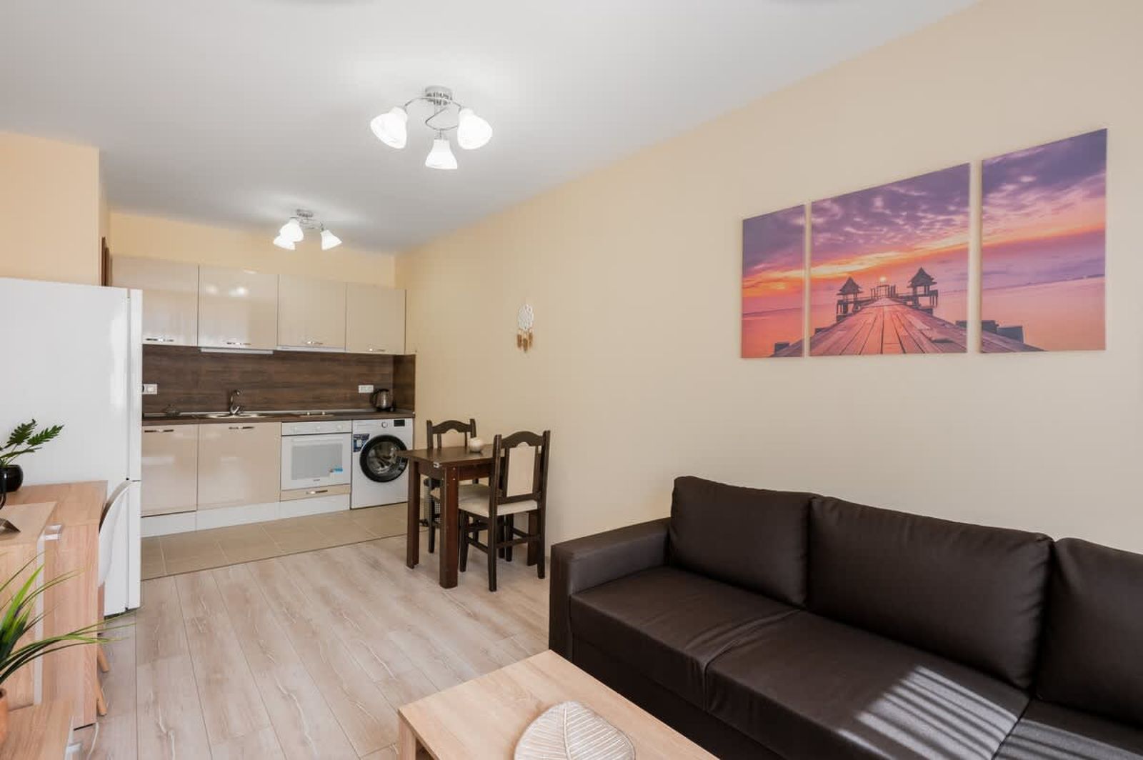 Nomad Haven: 1BD Flat with Balcony near the Center - Photo 6