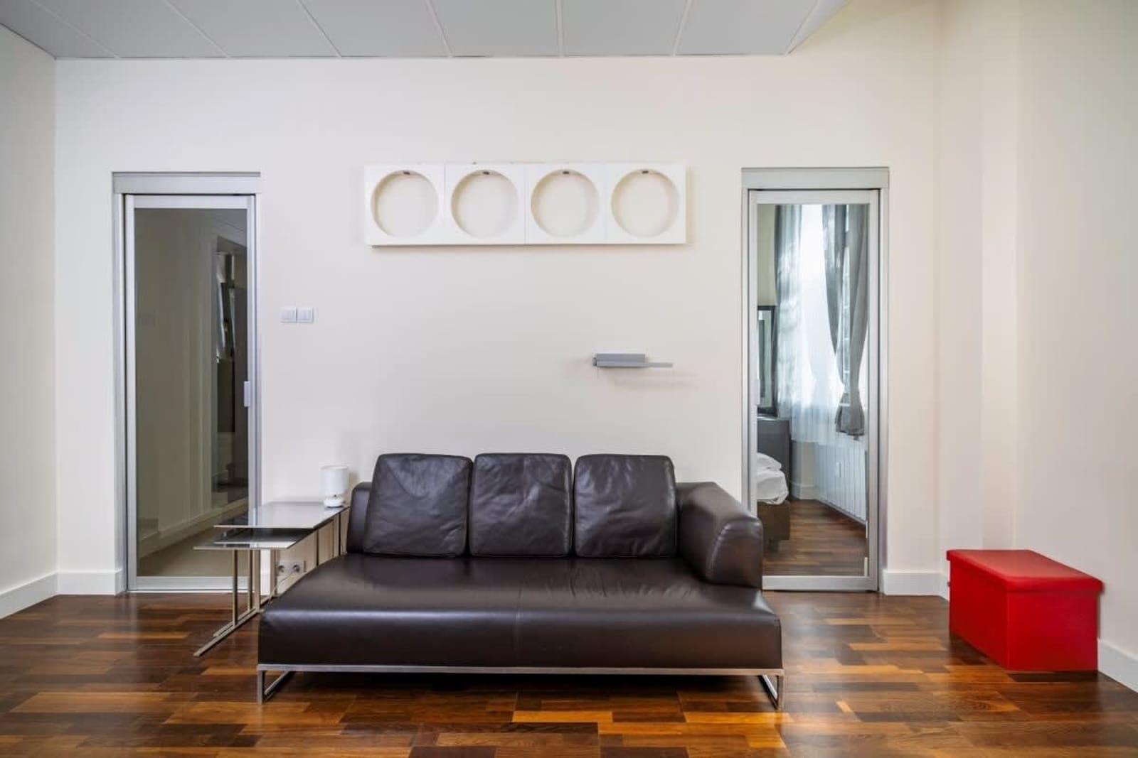 1BD Apartment - Perfect Central Location - Photo 11