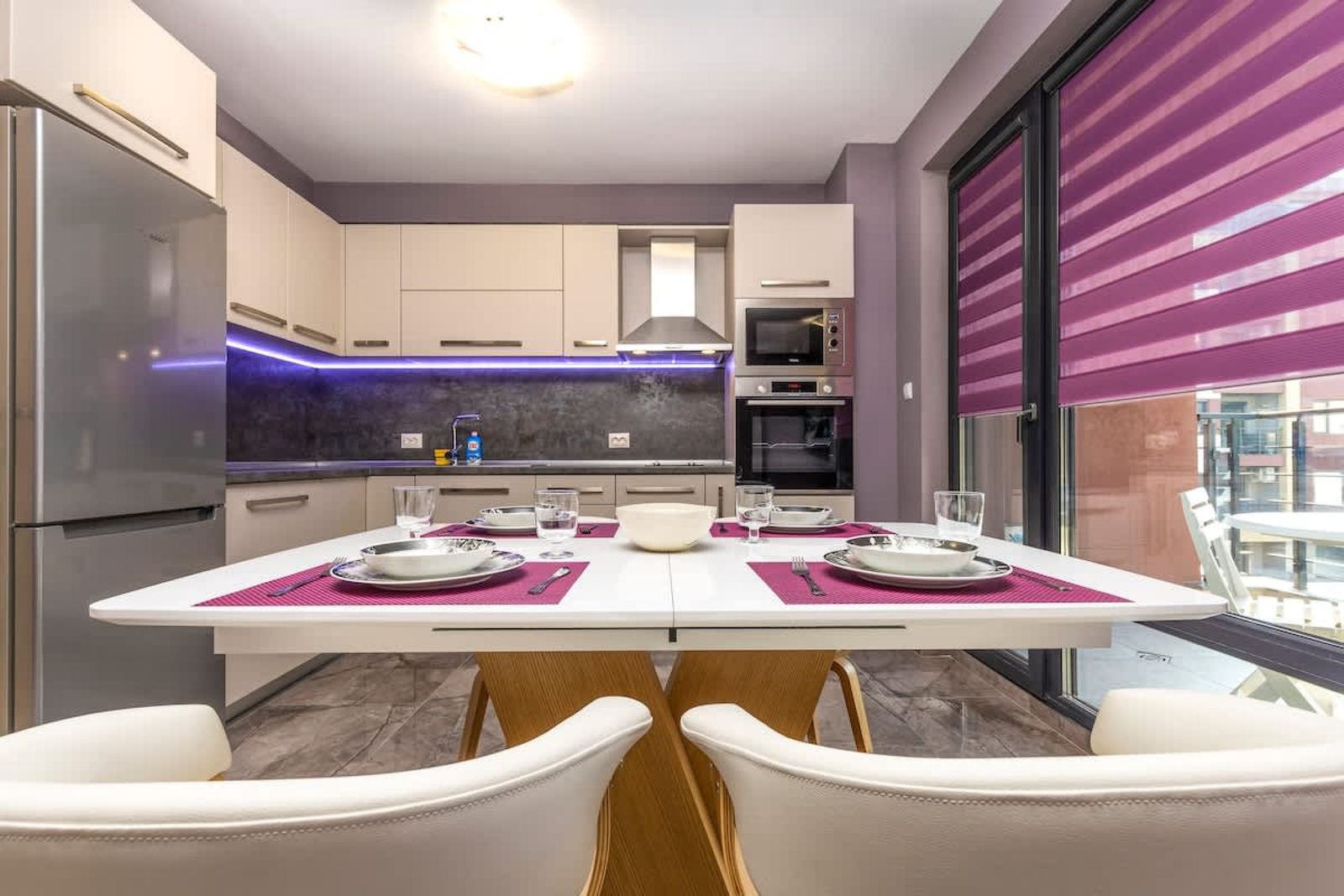 Stylish 1BD flat with a Parking Spot - Cover Photo