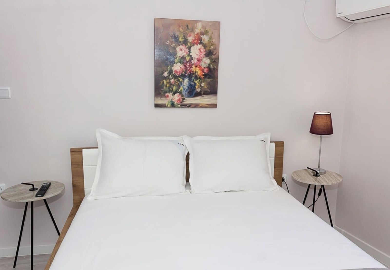 The Purplish Apartment Varna Center - Photo 13