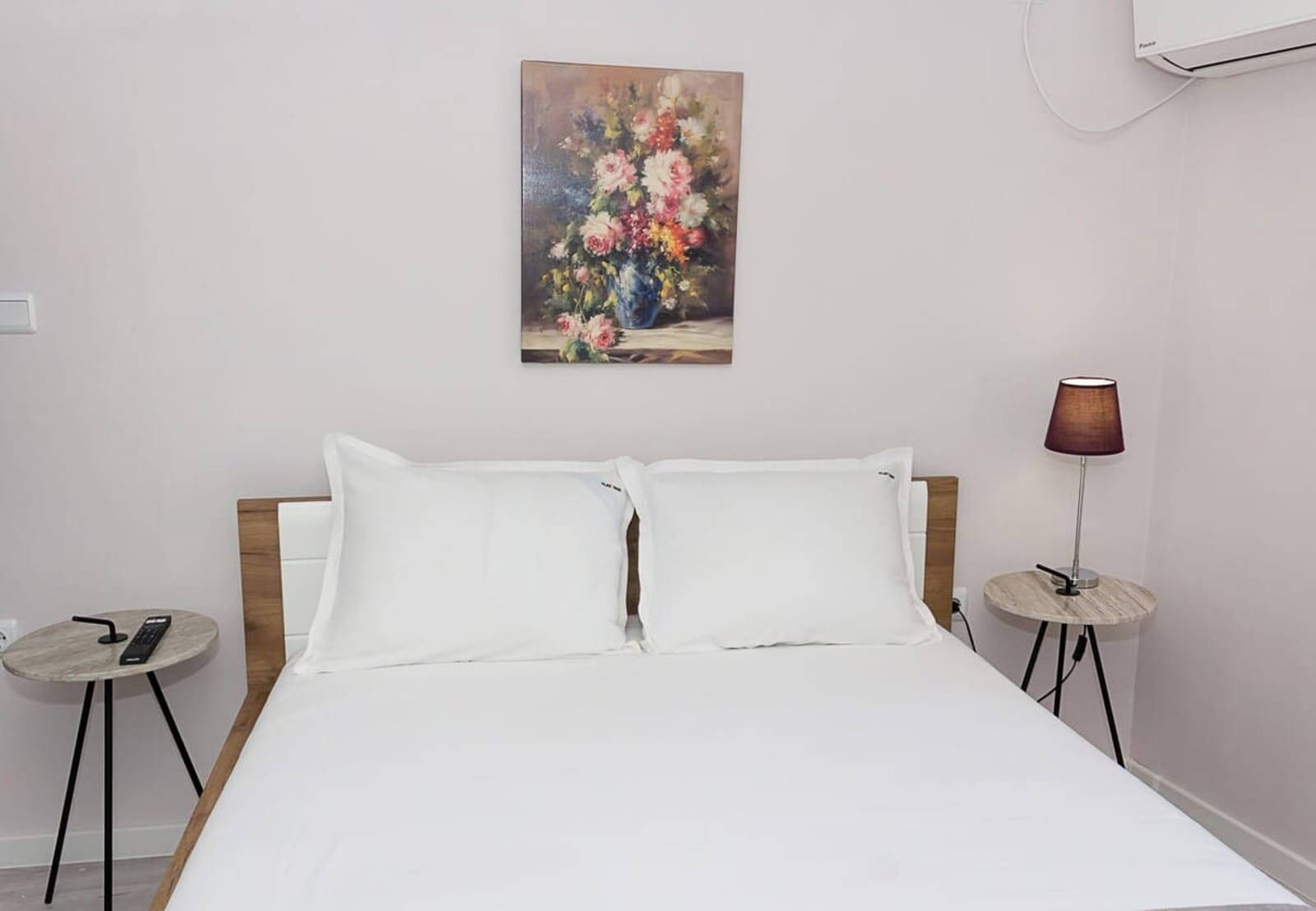 The Purplish Apartment Varna Center - Photo 13