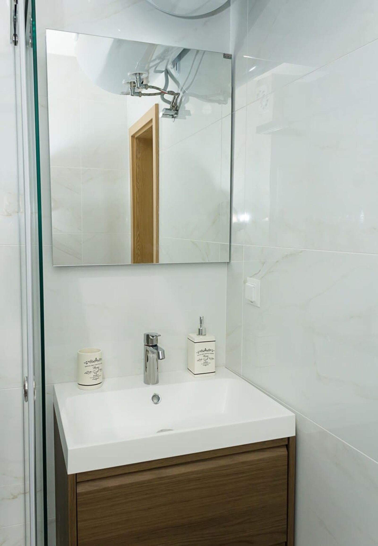 2BD Home with Parking, Working Space and Pool - Photo 19