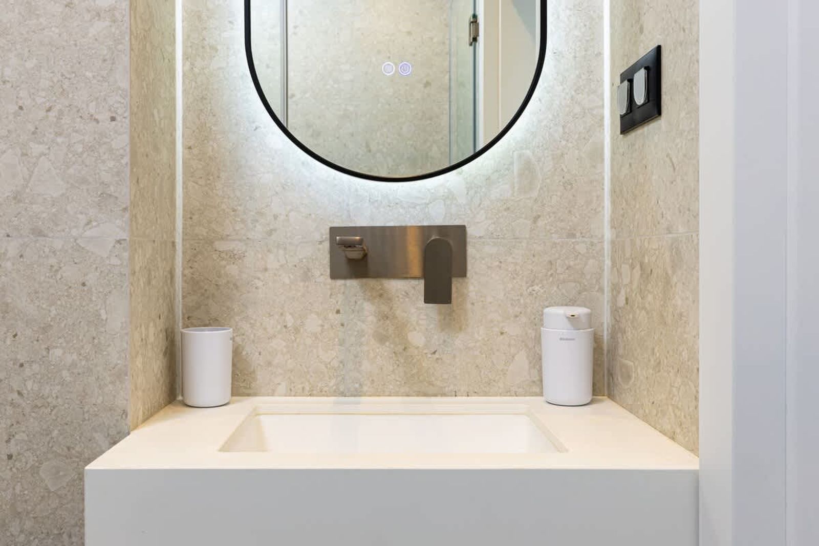 Modern 1BDR Apartment in a New Building - Photo 20