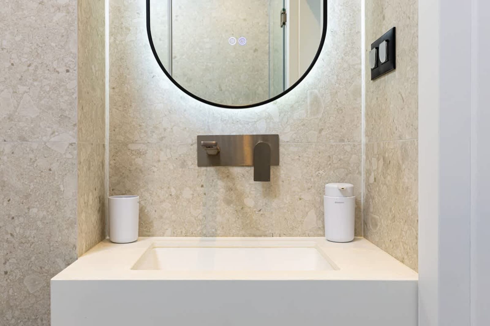 Modern 1BDR Apartment in a New Building - Photo 20