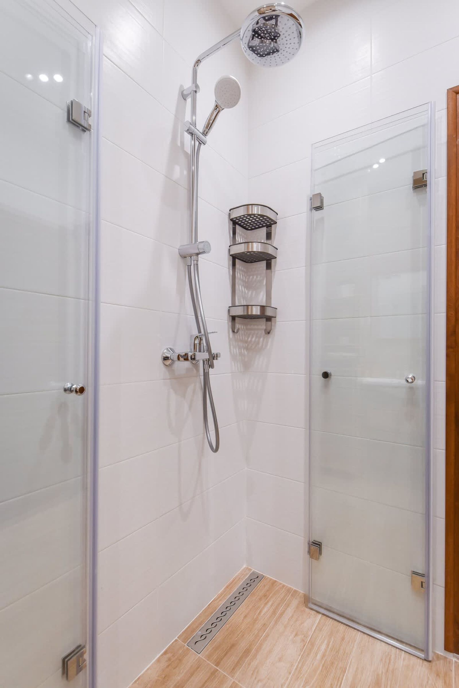 Bright 2BD Center Apartment | AC &amp; Fast Wi-Fi - Photo 24