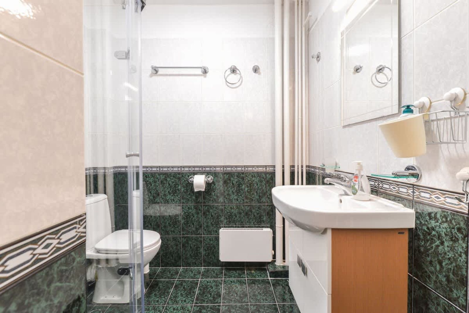 Eleganto - Central 2BD Stylish Apartment - Photo 25