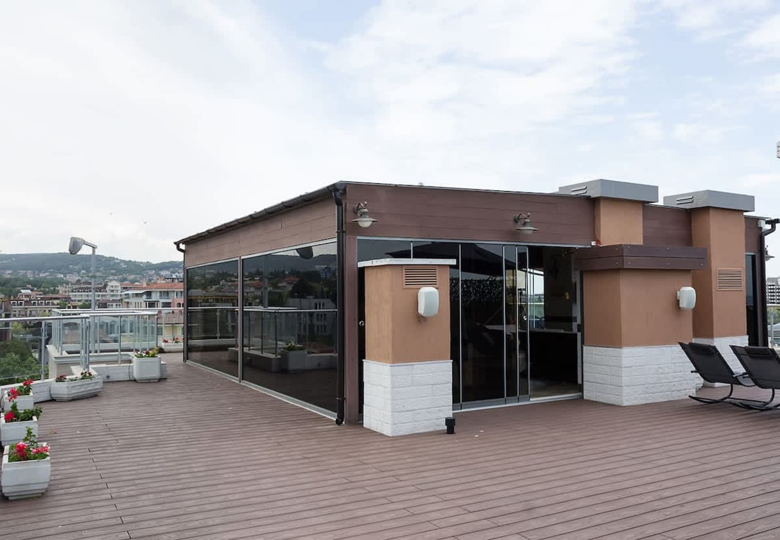 Under the Stars - Lux. Penthouse w/ POOL + Terrace - Photo 28