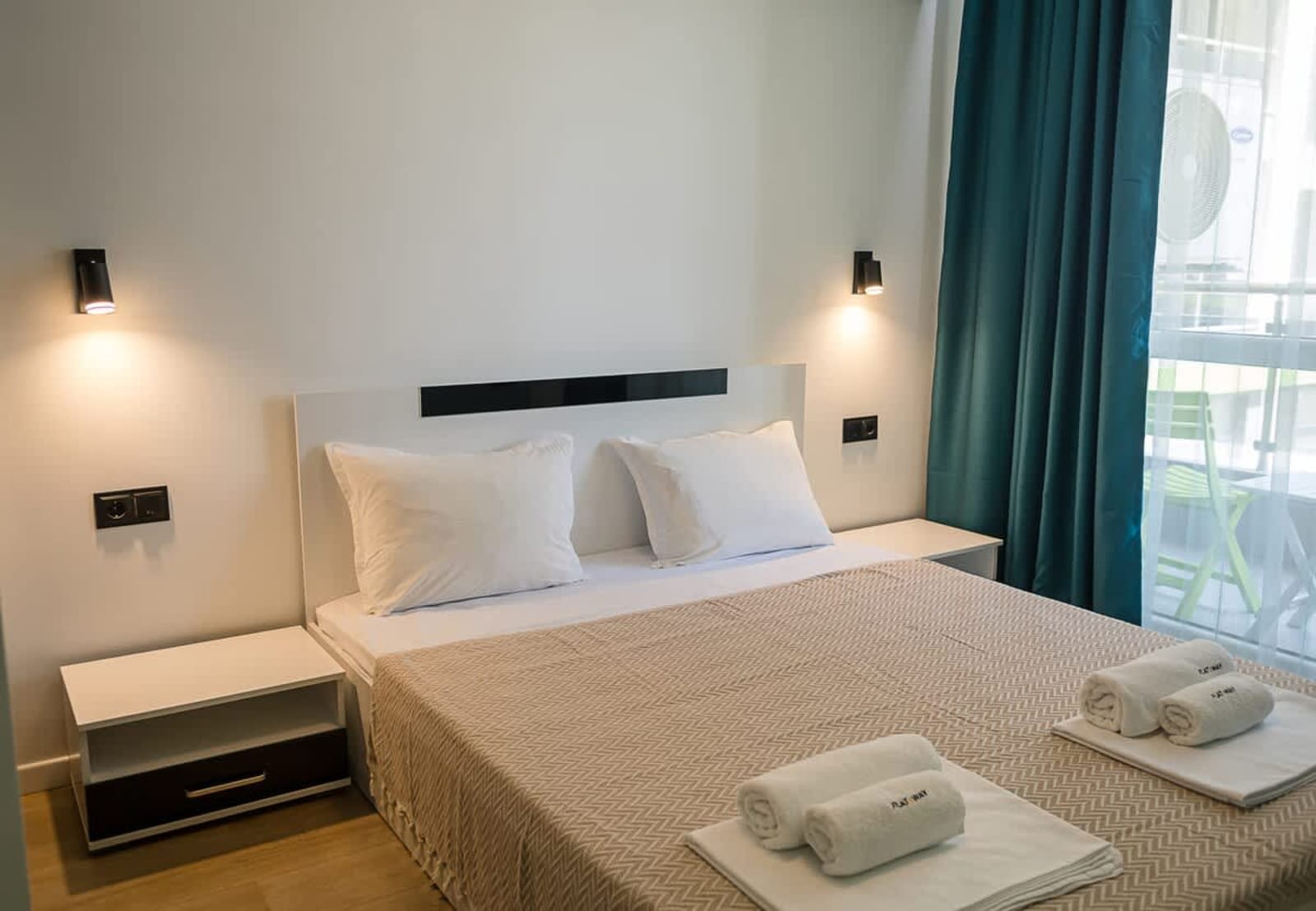 Chic 1BR Flat &amp; Garage | Garden Residence, Varna - Photo 4