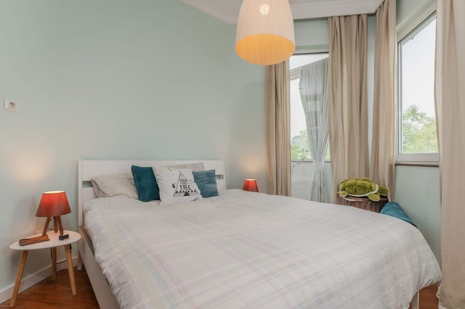 Flamingo Flat /Two-bedroom with Balcony\ - Photo 3