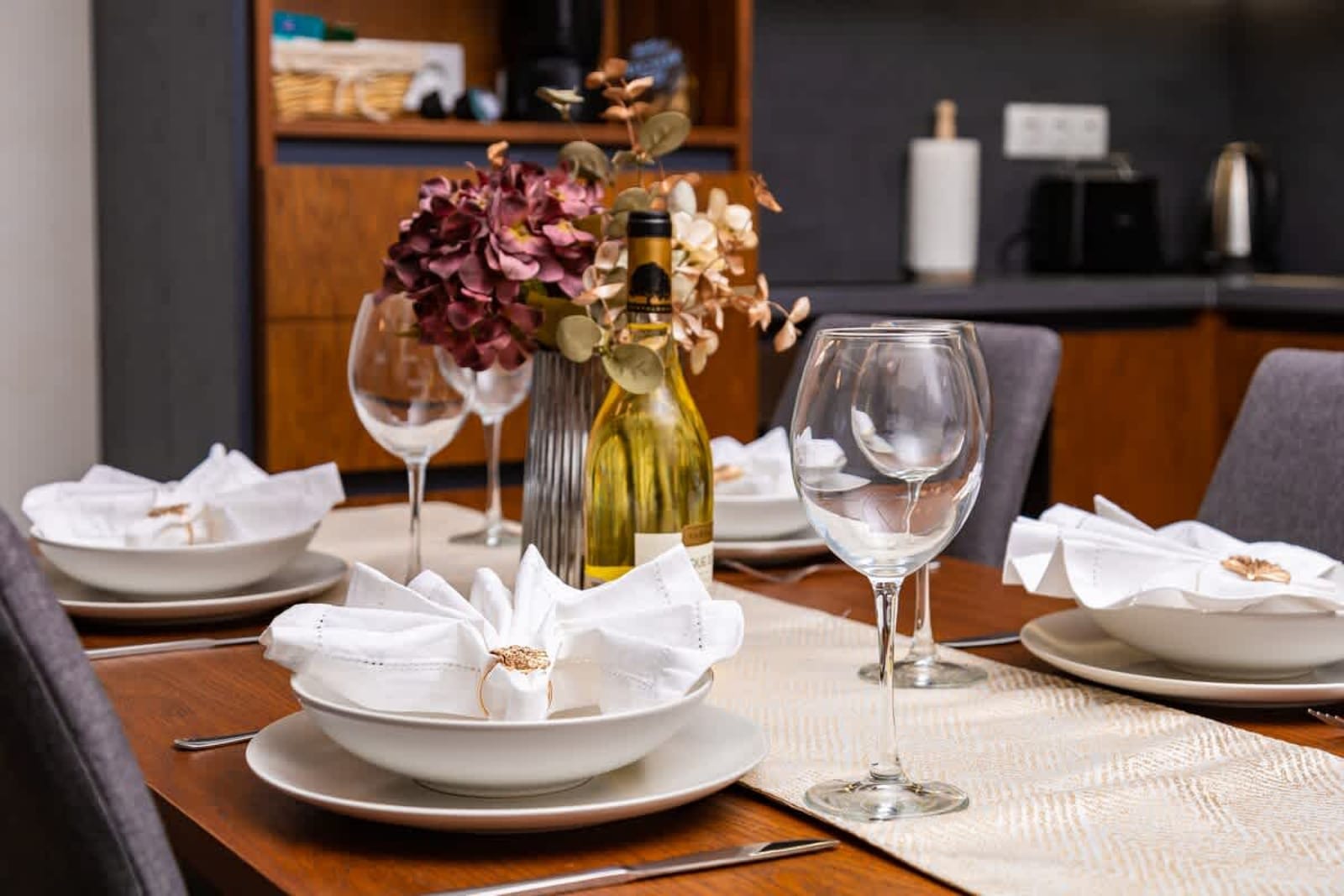 New Luxury &amp; Bright 2 Bedroom Apartment - Photo 27