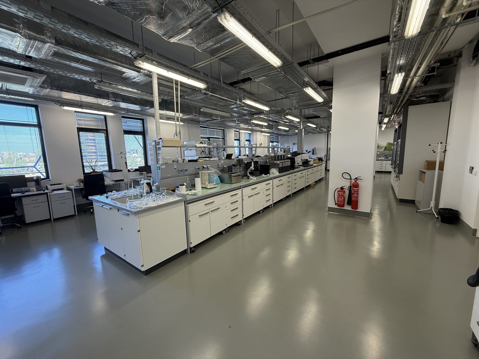 Modern Laboratory with a foyer in Sofia Bulgaria - Photo 55