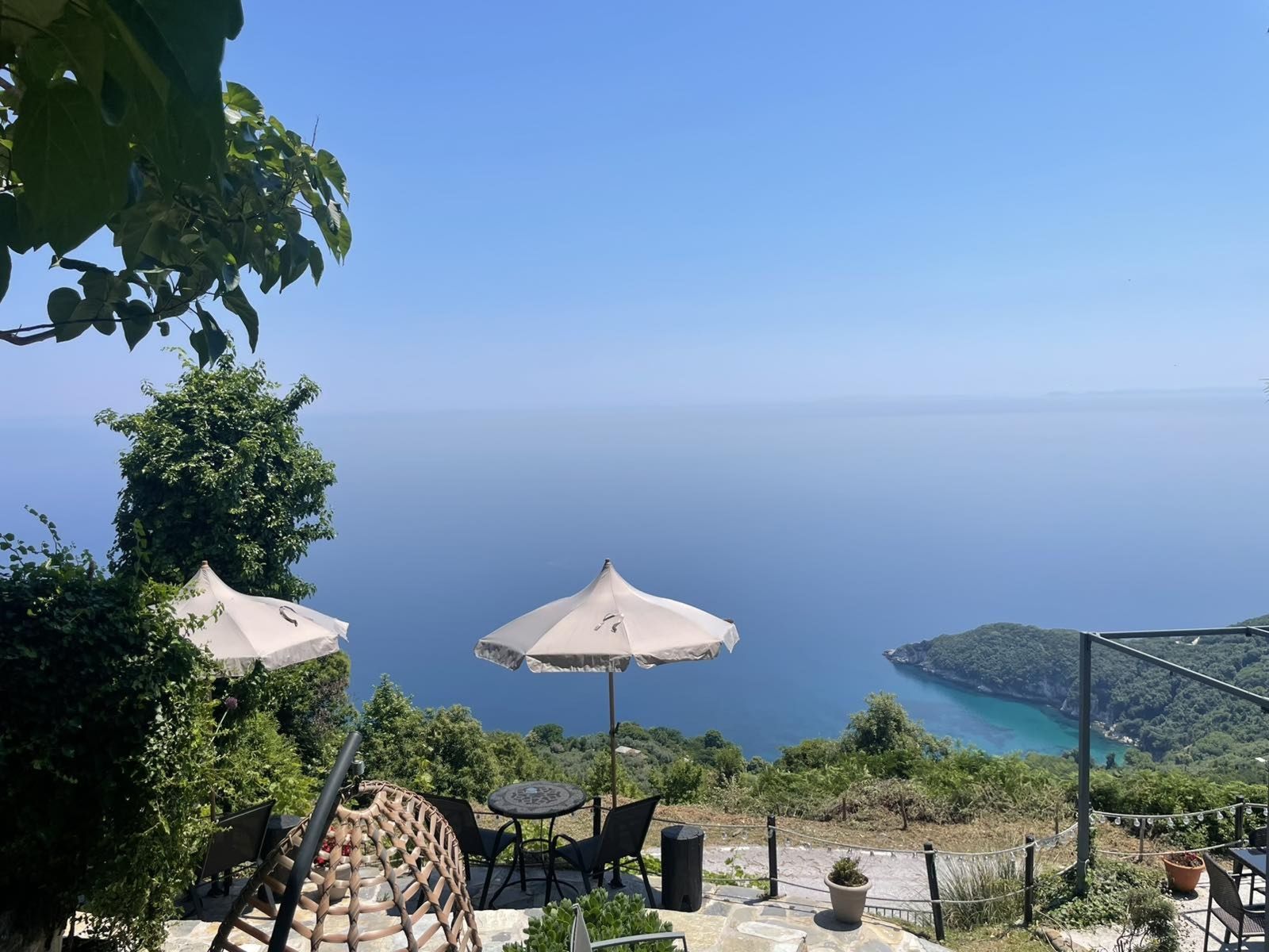 Small Luxury Hotel like an old Traditional house in Pelion with amazing garden and breathteking sea view to the agean. - Photo 5