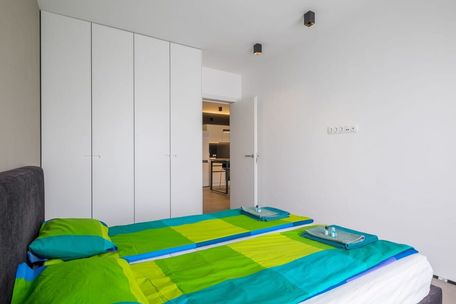 Minimal interior design / Metro Station / Luxury B - Photo 20