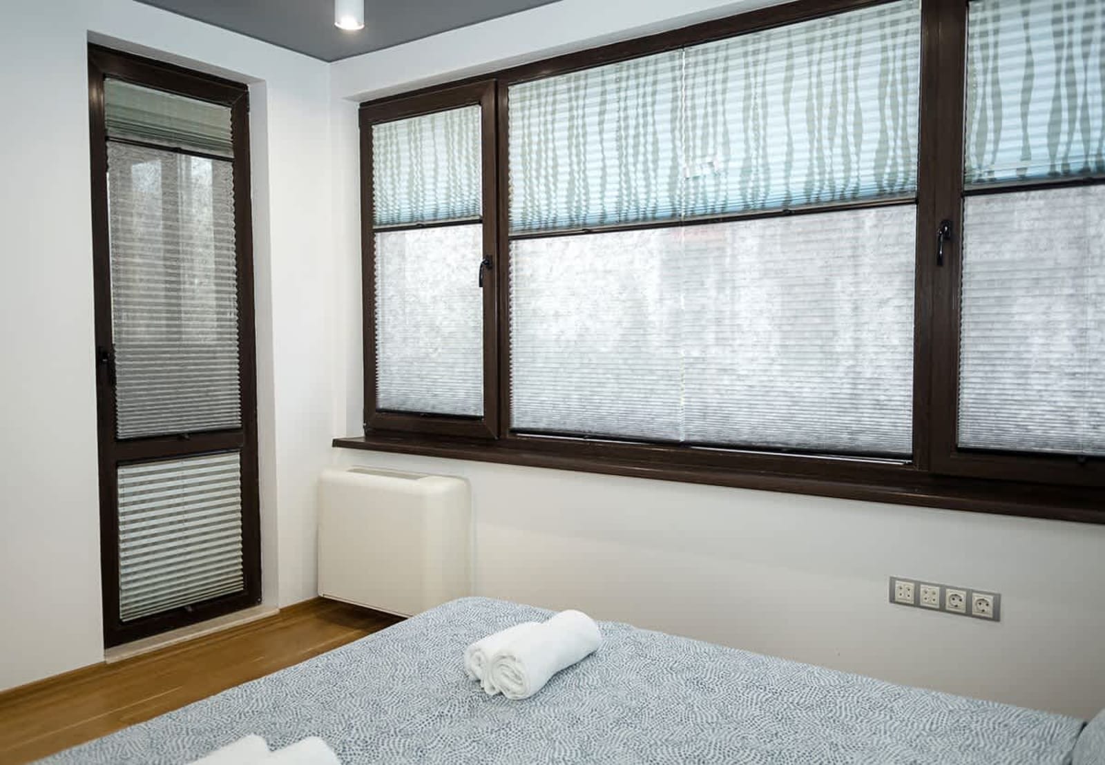 Modern Elegance in Varna – Spacious 3-Bedroom Home - Photo 20