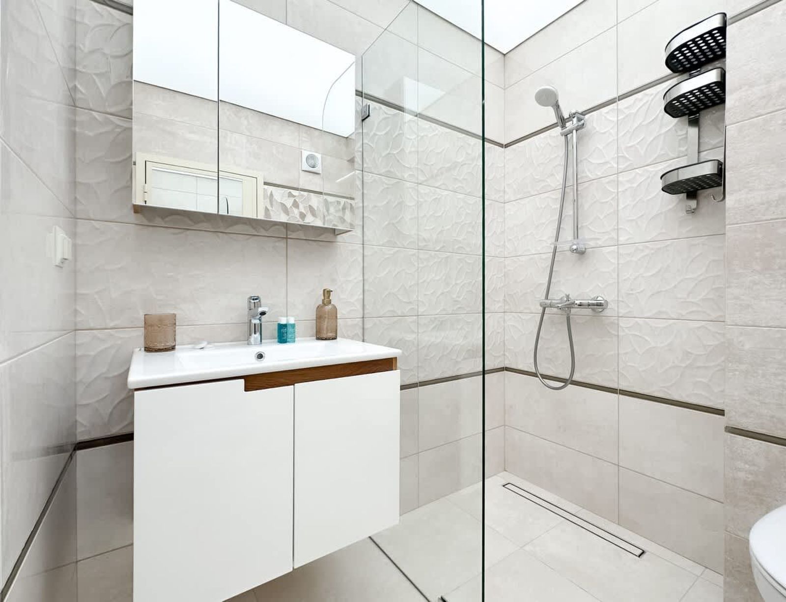 Contemporary City Stay - Photo 18