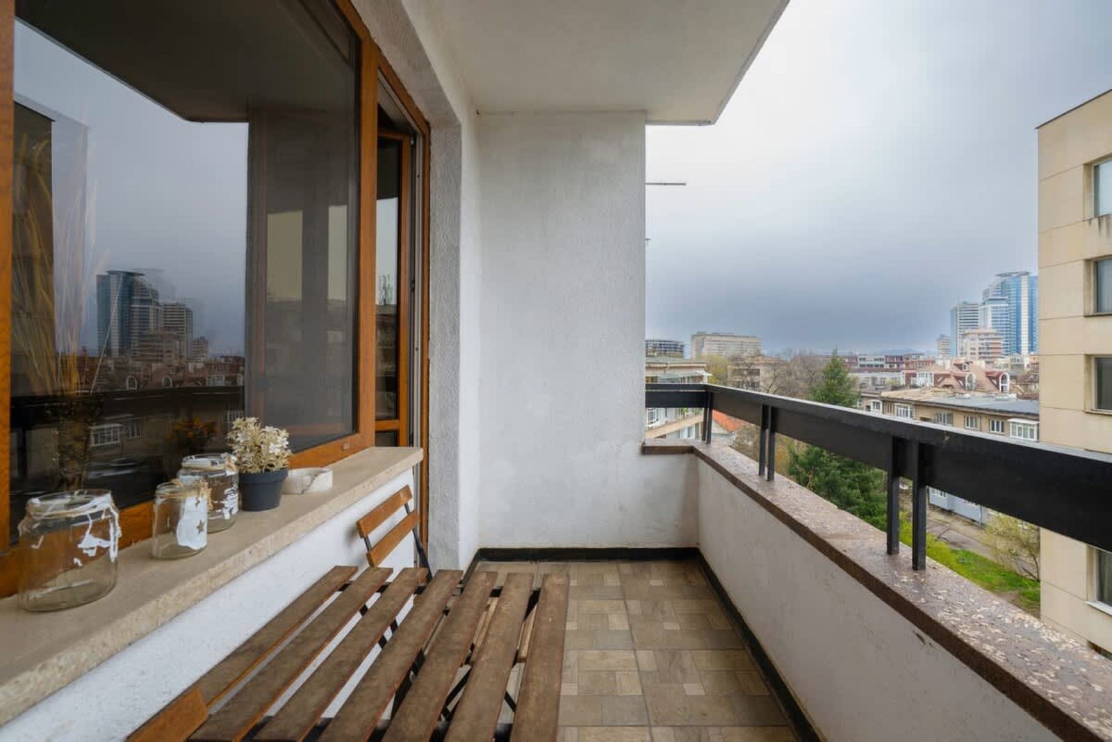 The Cosmopolitan Shine 1-BDR Pet-Friendly Flat - Photo 15