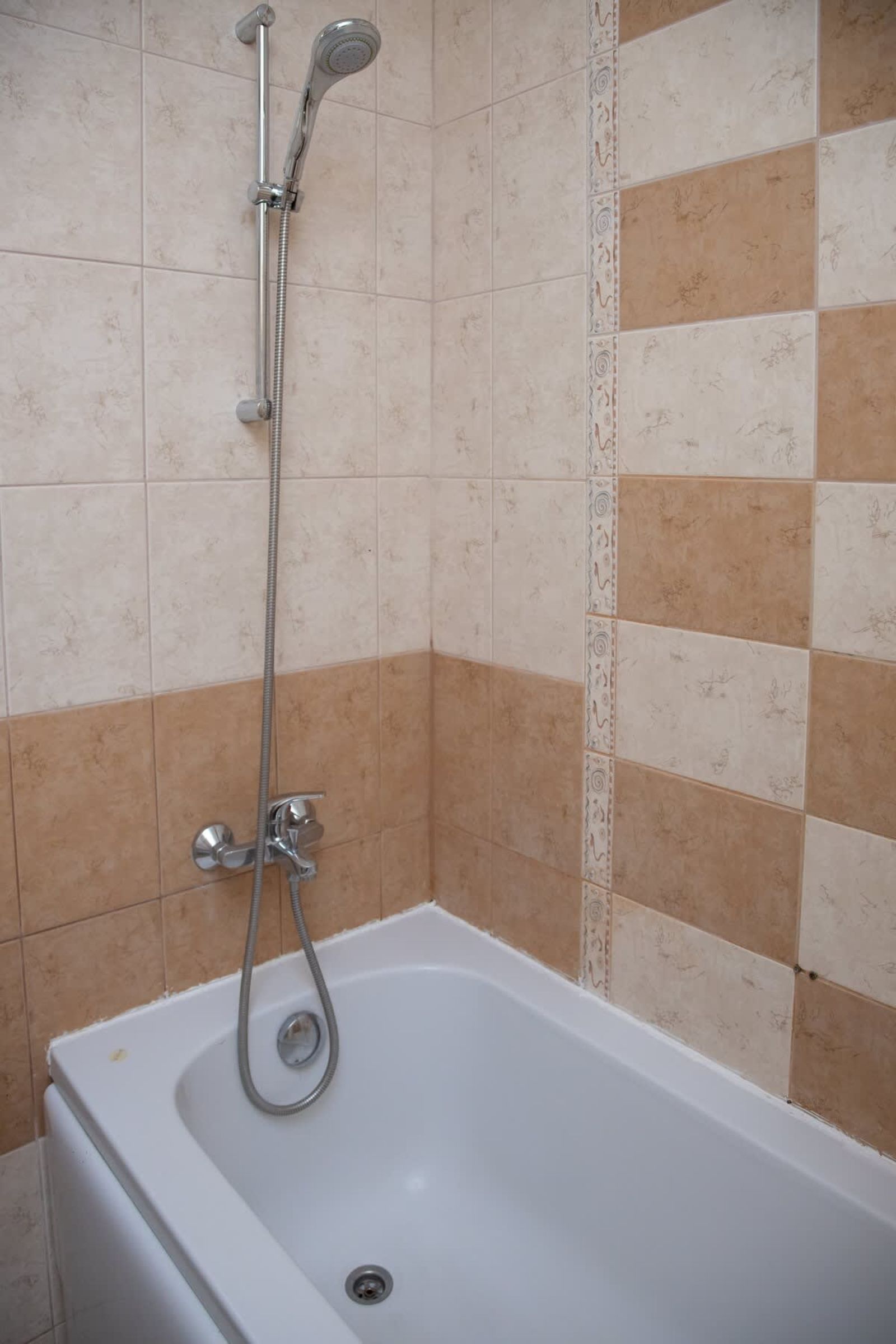 Sunny apartment in a complex with a POOL and GYM - Photo 18