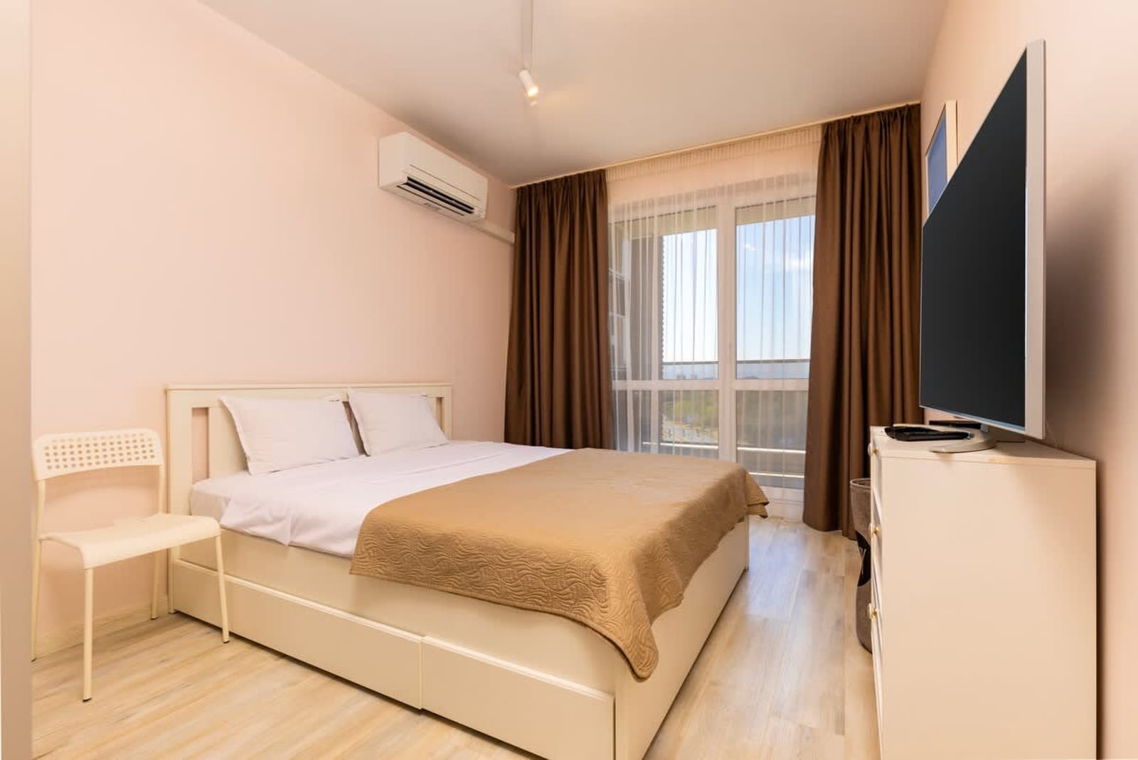 Bright and Cozy 1BD Flat in Plovdiv with Parking - Photo 2