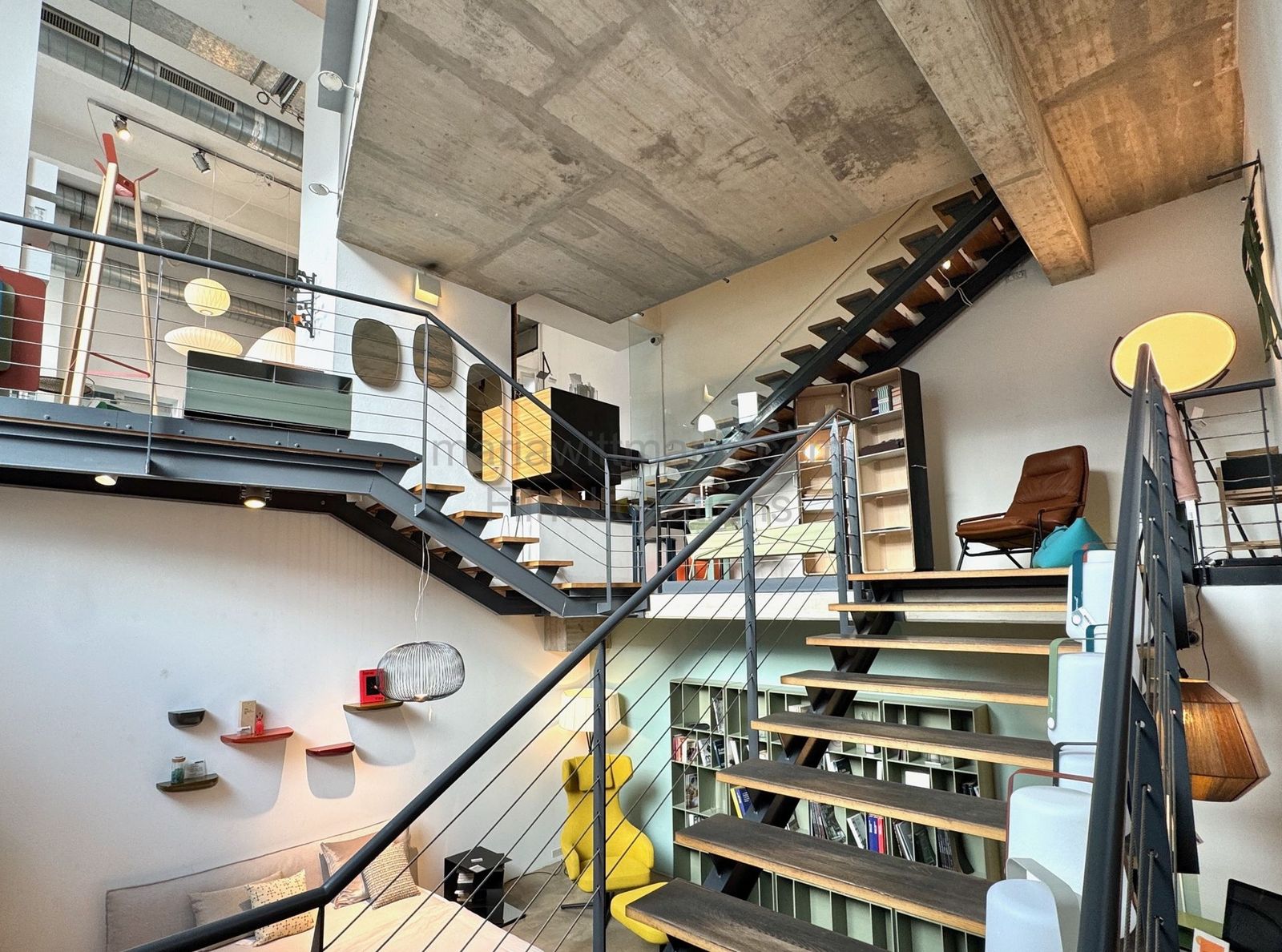 Location 369 - Photo 9