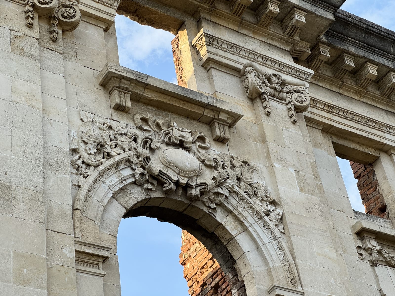 Ruined Palace, Romania - Photo 19