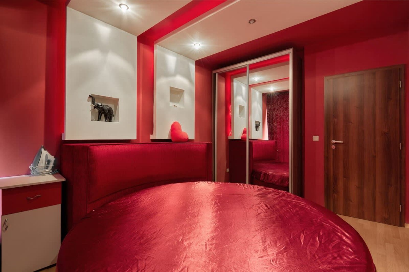 The Love Nest - 1BD Apartment in Sunny Beach - Photo 8