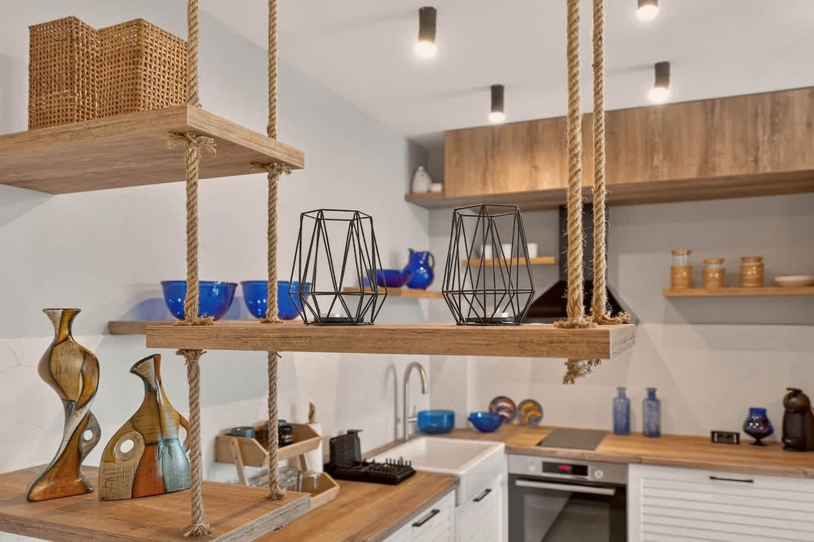 Breezy Boho 2BD Home with Sea View – Chayka - Photo 2