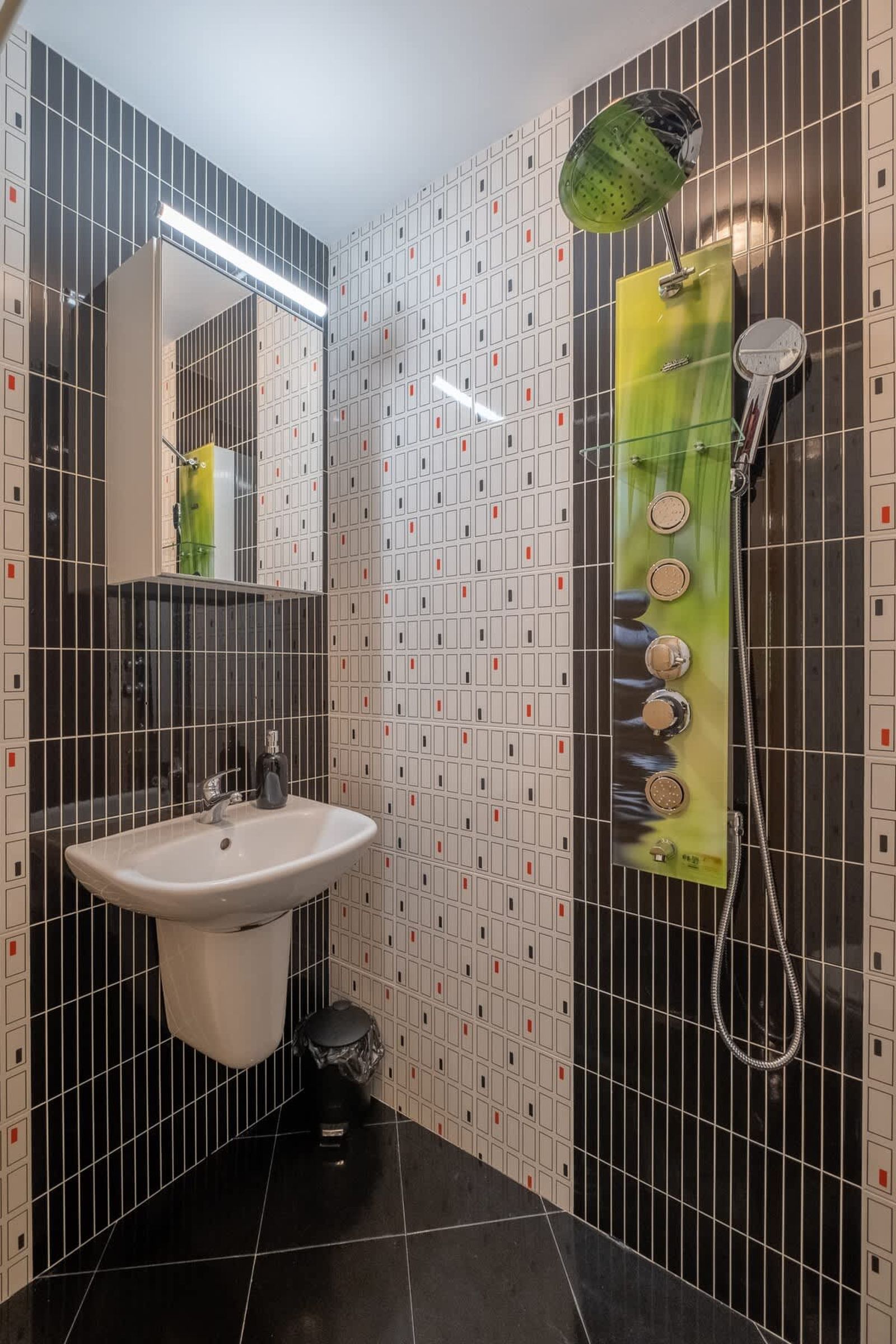 Serdica top center - 3 berdoom cosy apartment - Photo 25