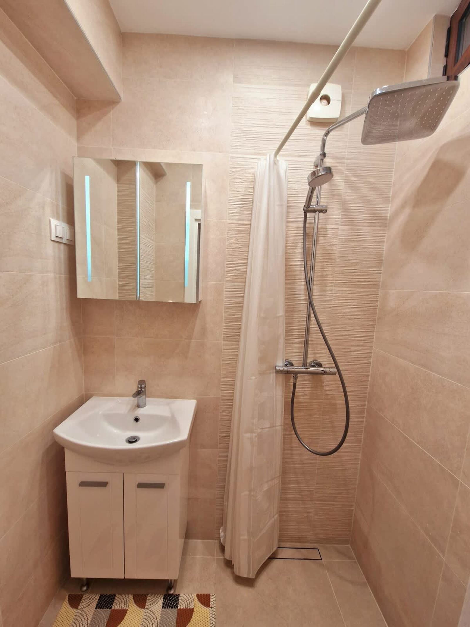 Prime Location: 2BD Flat near Alexander Nevsky - Photo 14