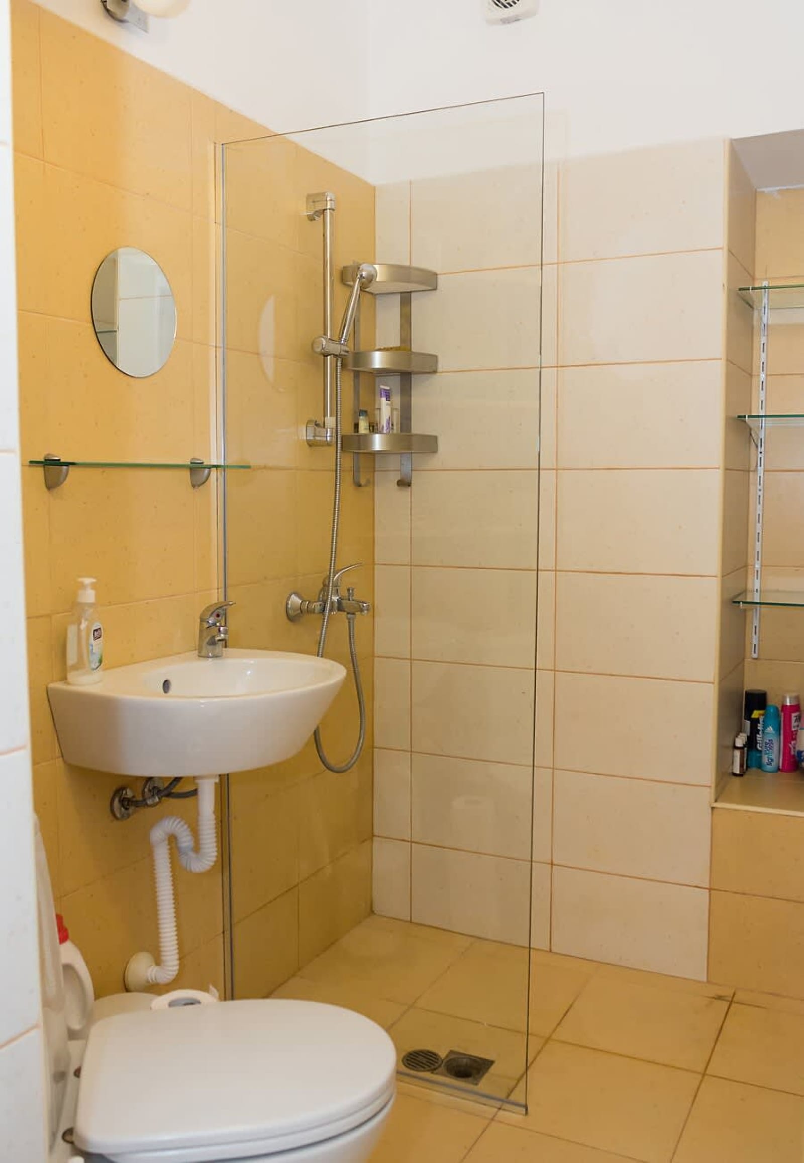 Verano Azul - Adorable Flat in Unbeatable Location - Photo 6