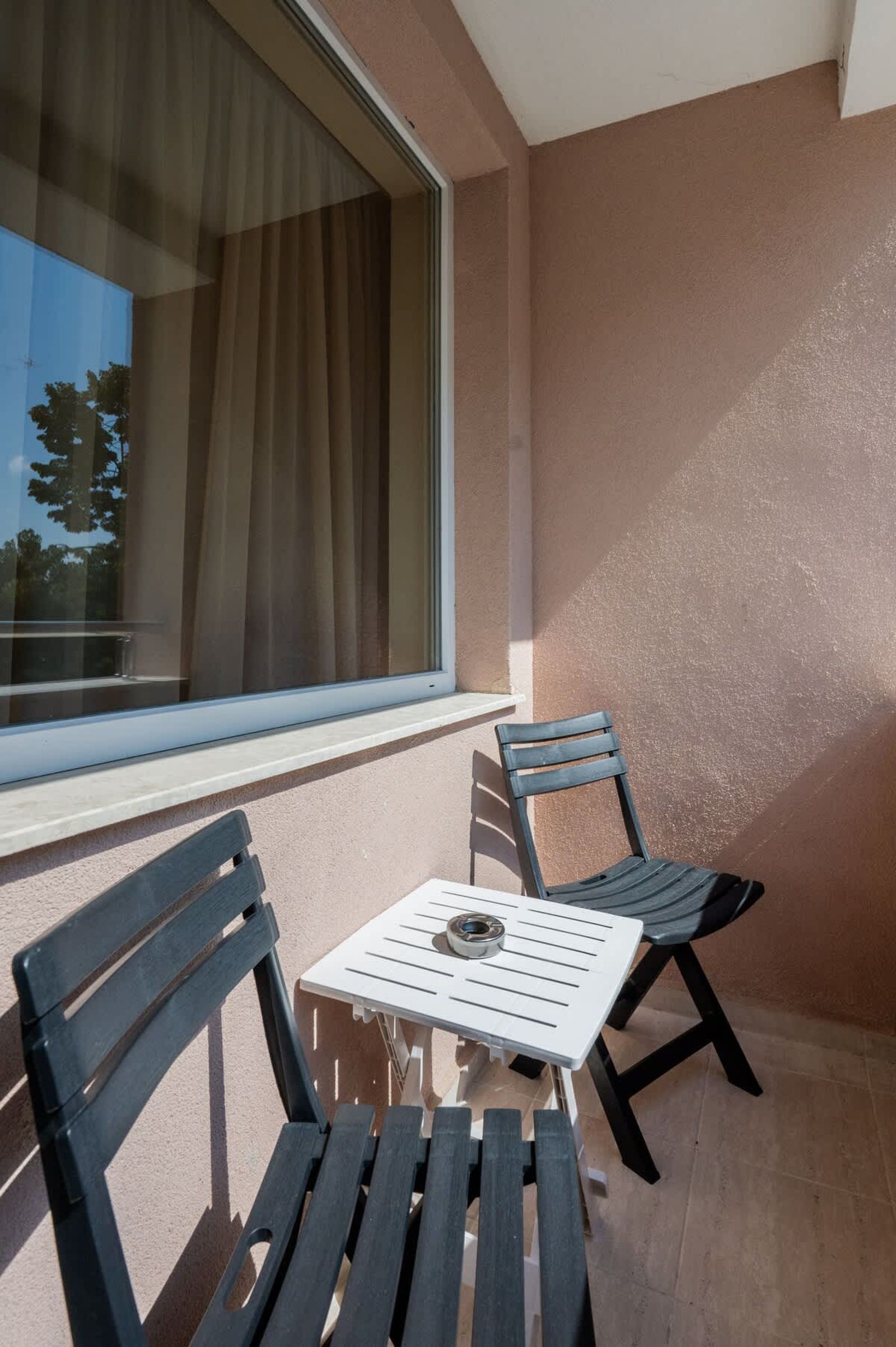 Double Delight: Two Charming 1-BD Flats in Sofia - Photo 16