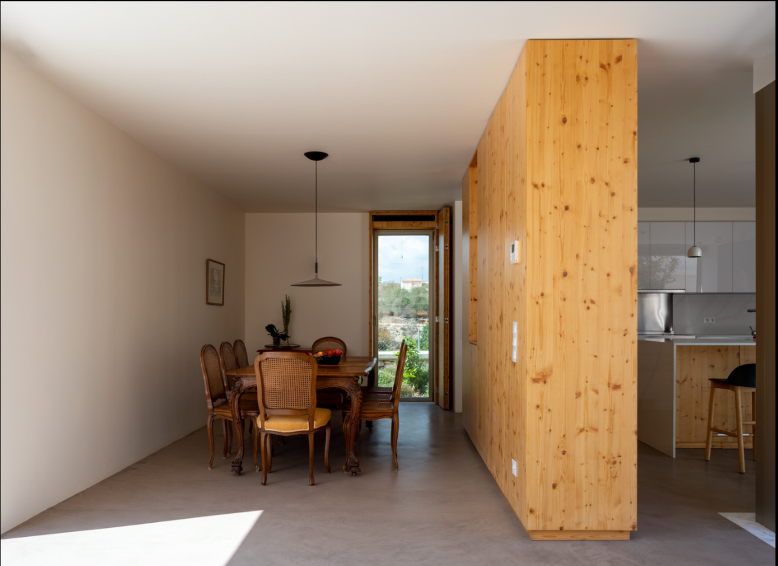 Courtyard House - Photo 11