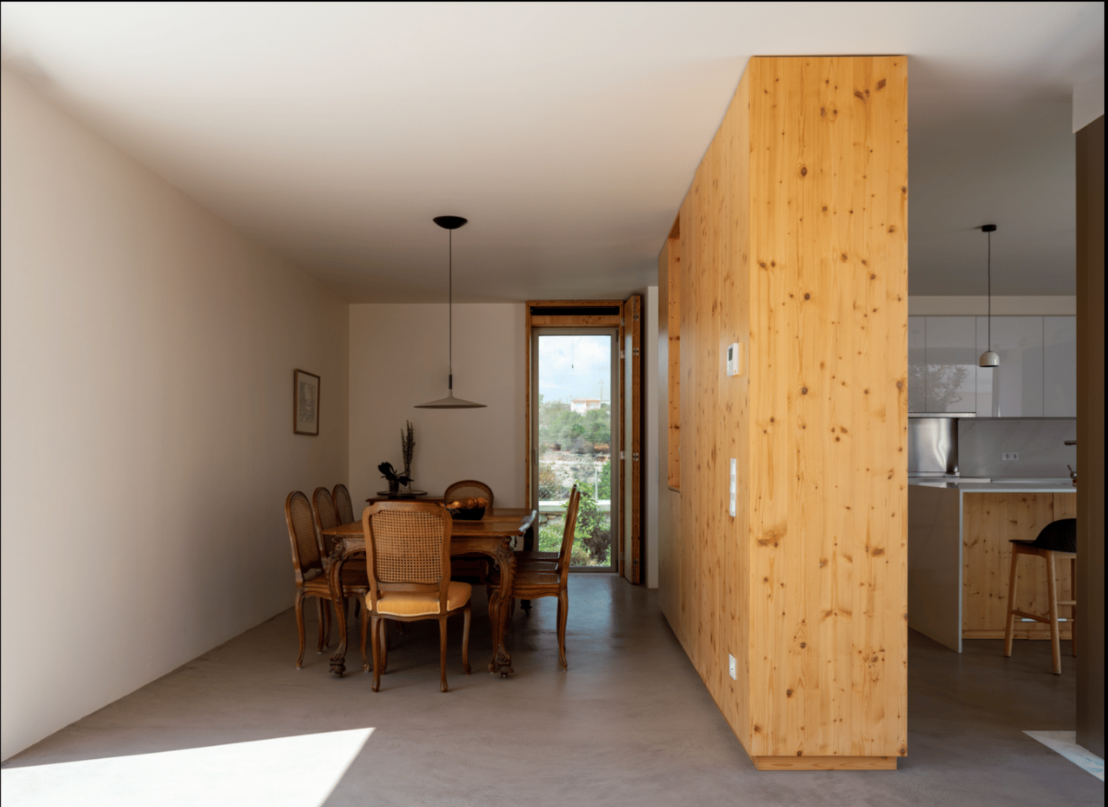 Courtyard House - Photo 11