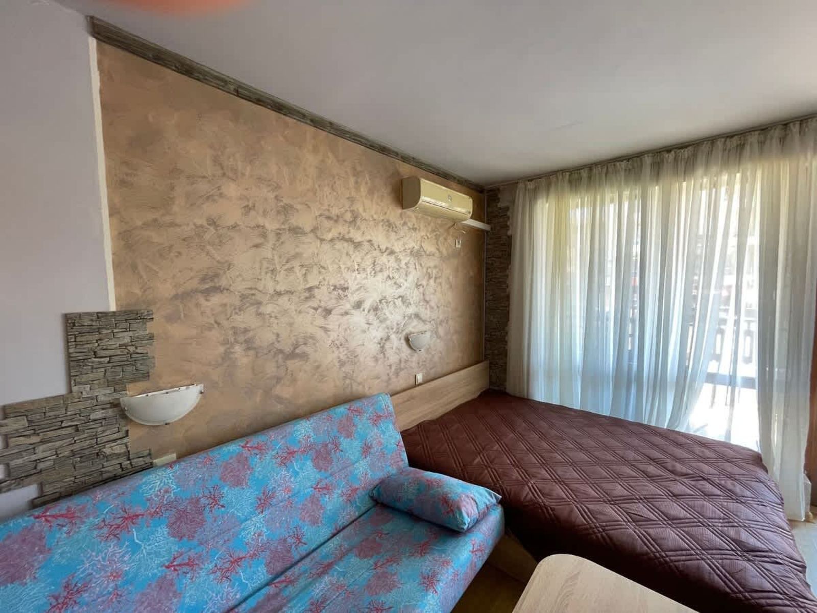 Lovely Studio in a Complex with a Pool - Photo 3