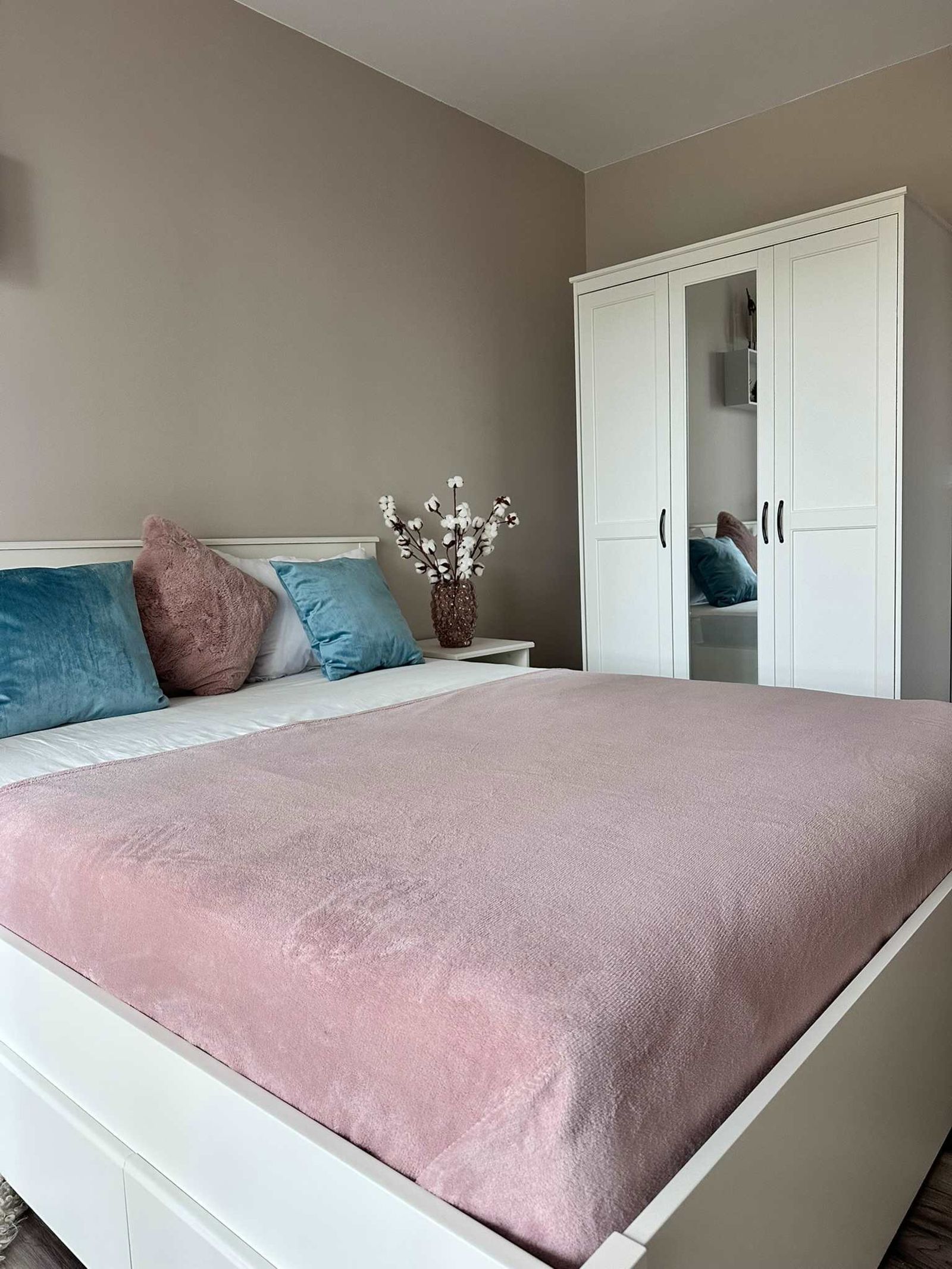 Elegance28 – Stylish Mountain Retreat in Bansko - Photo 20