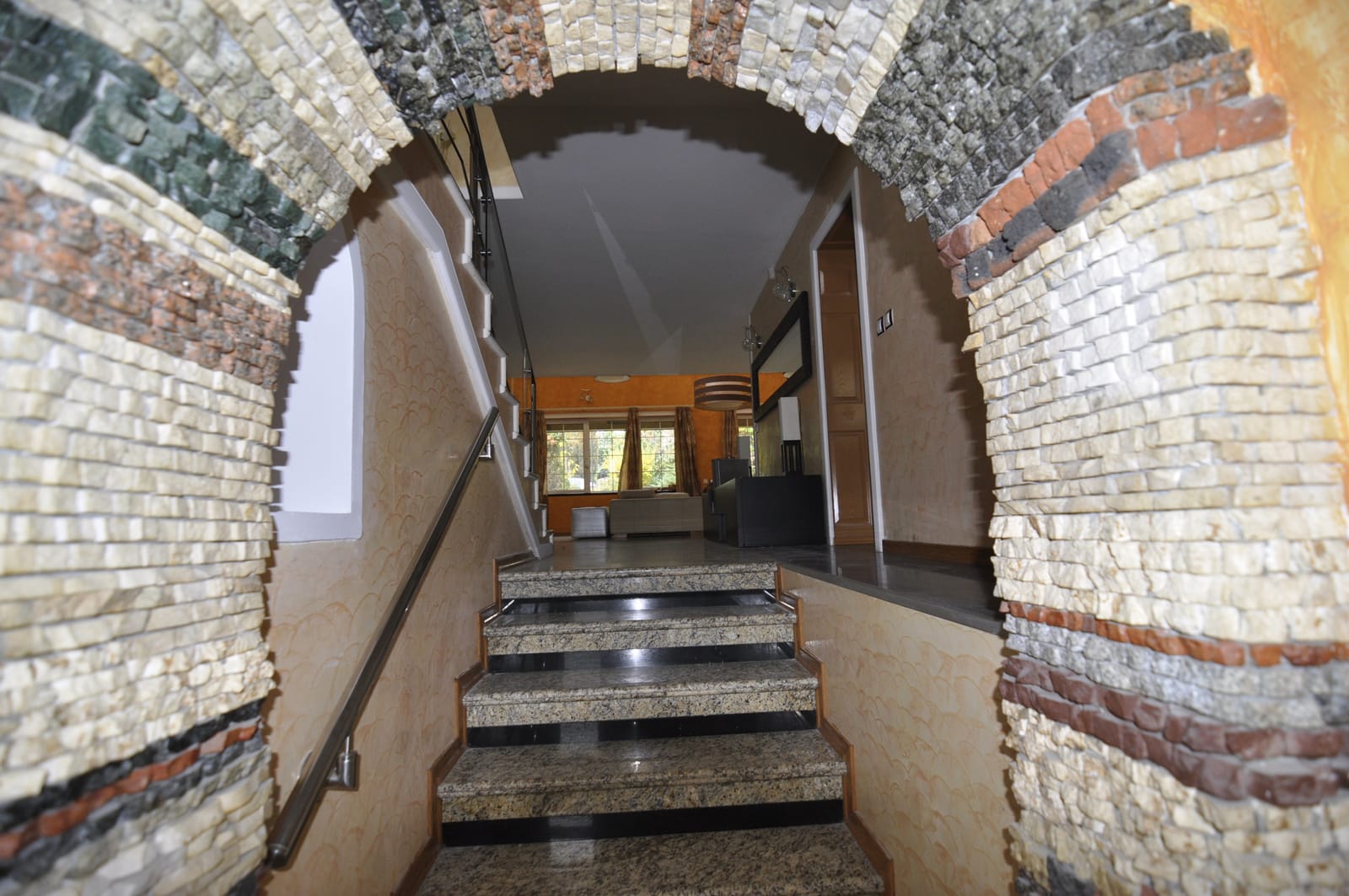 The Mosaic House - Photo 33