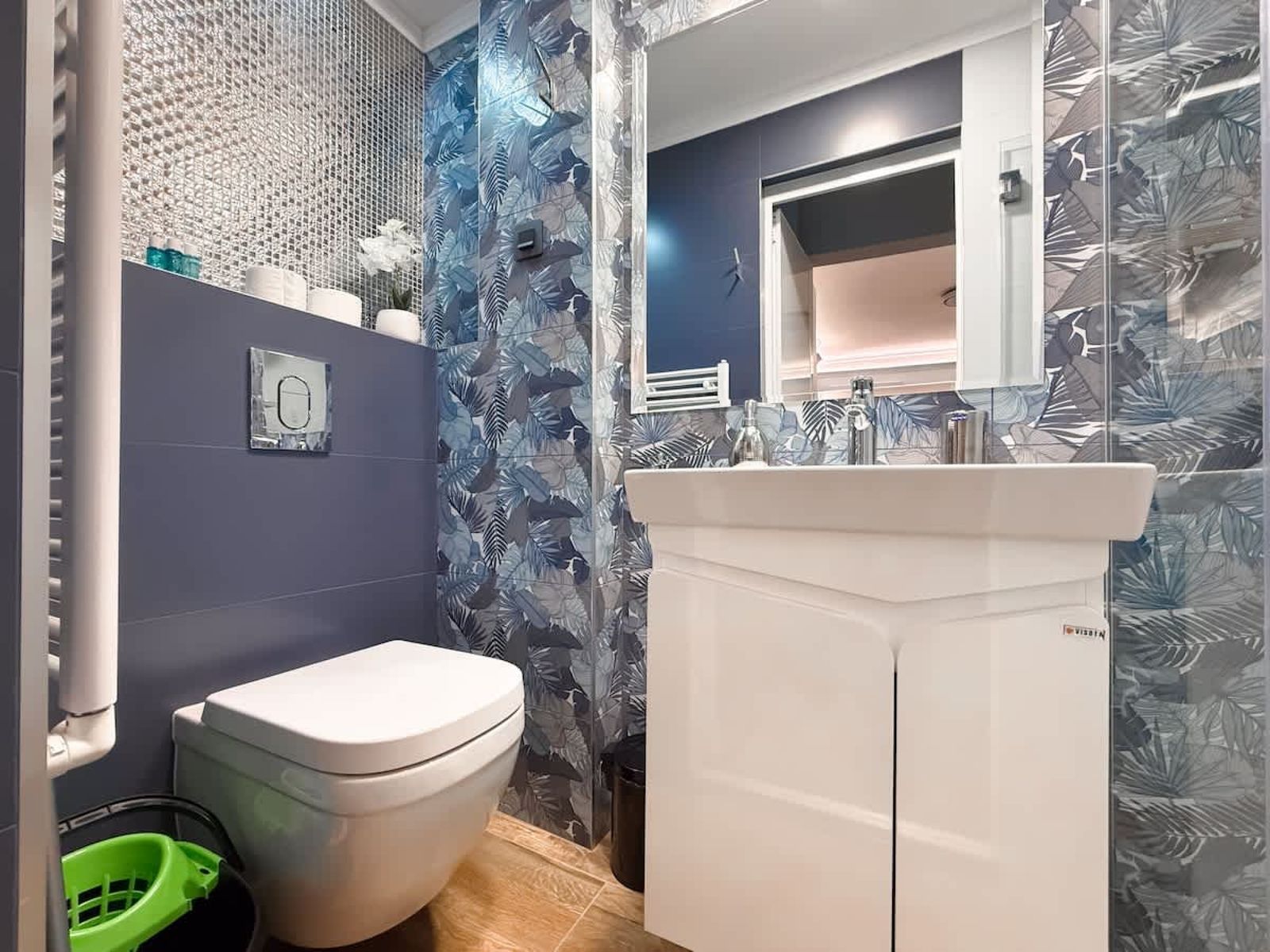 Stylish 2-Bedroom Sofia Stay - Photo 19