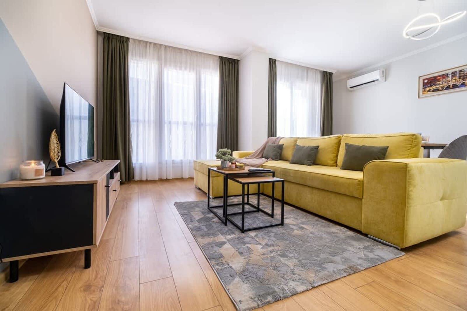 City Center Perfect: 1BR Apartment - Photo 18