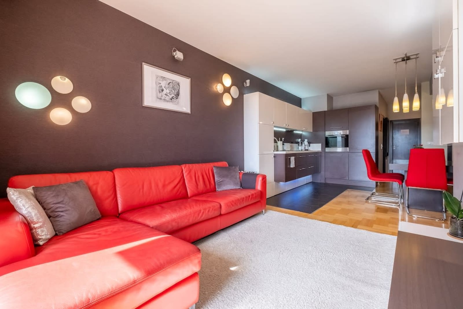 iLonka's Home | 1 BDR with Workspace and Terrace - Photo 8