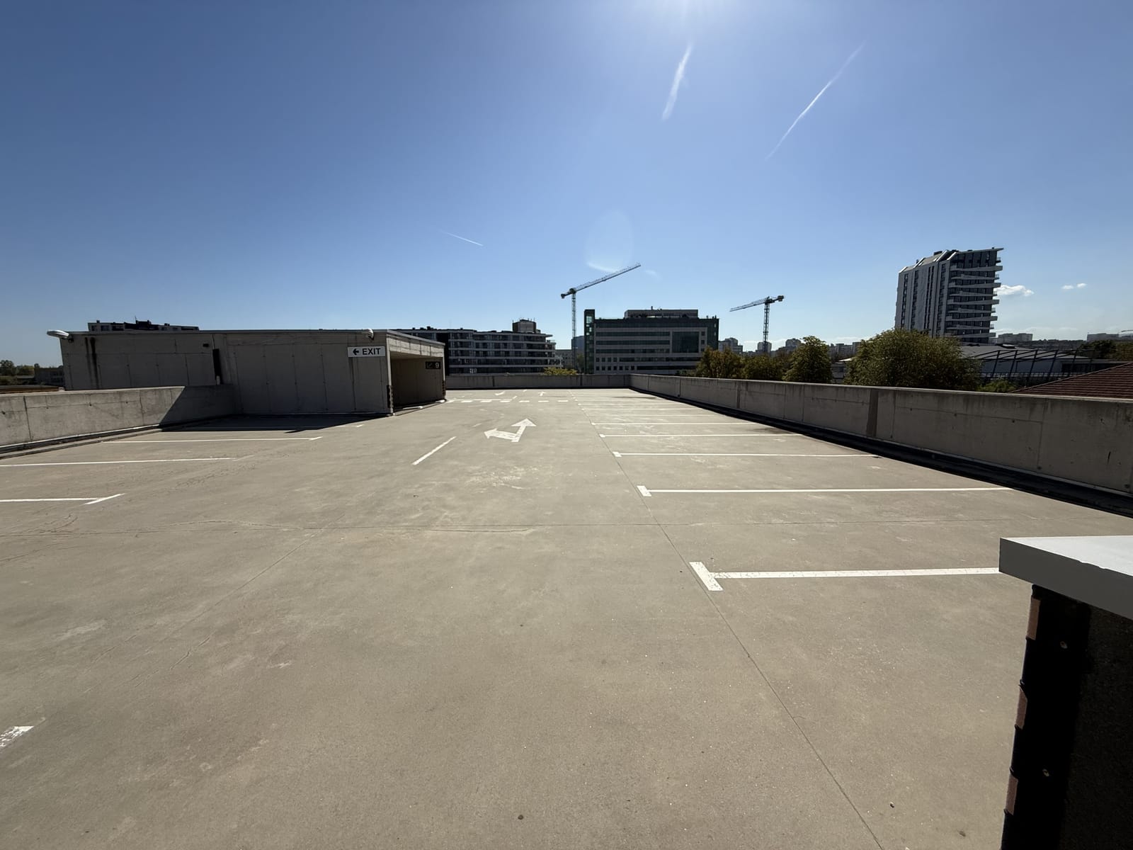 Big 5 Story Parking with security - Photo 33