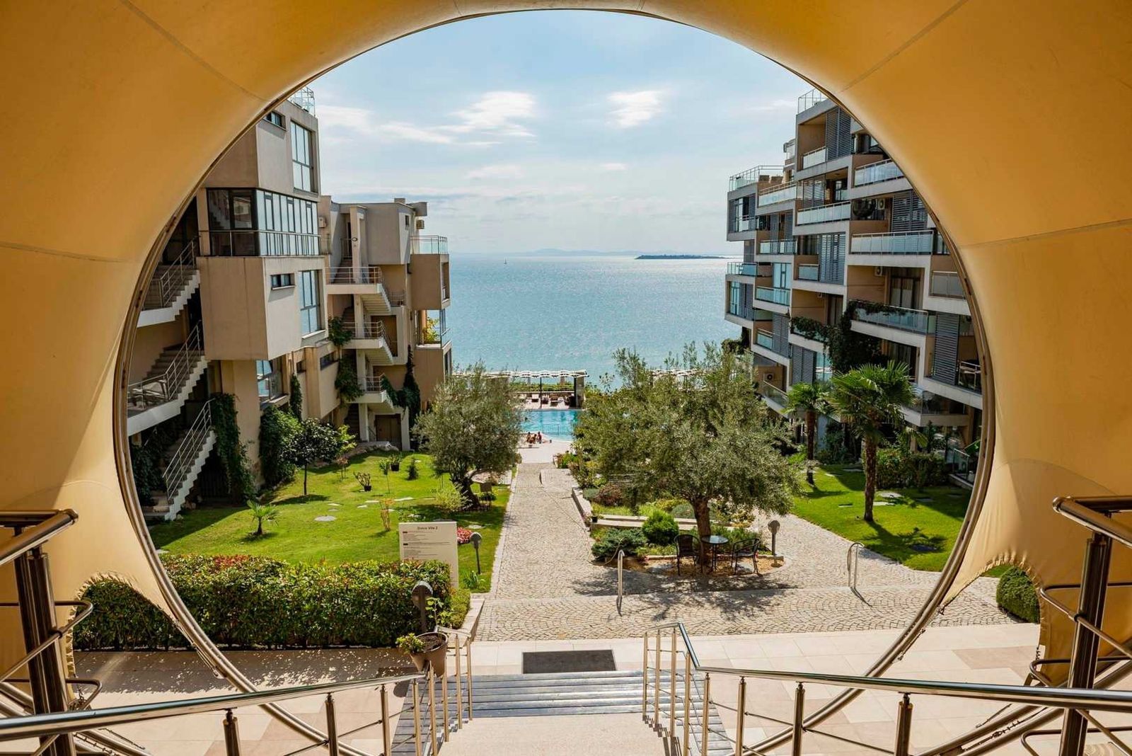 Comfortable Apartment With Sea View in Dolce Vita 2 - Photo 10