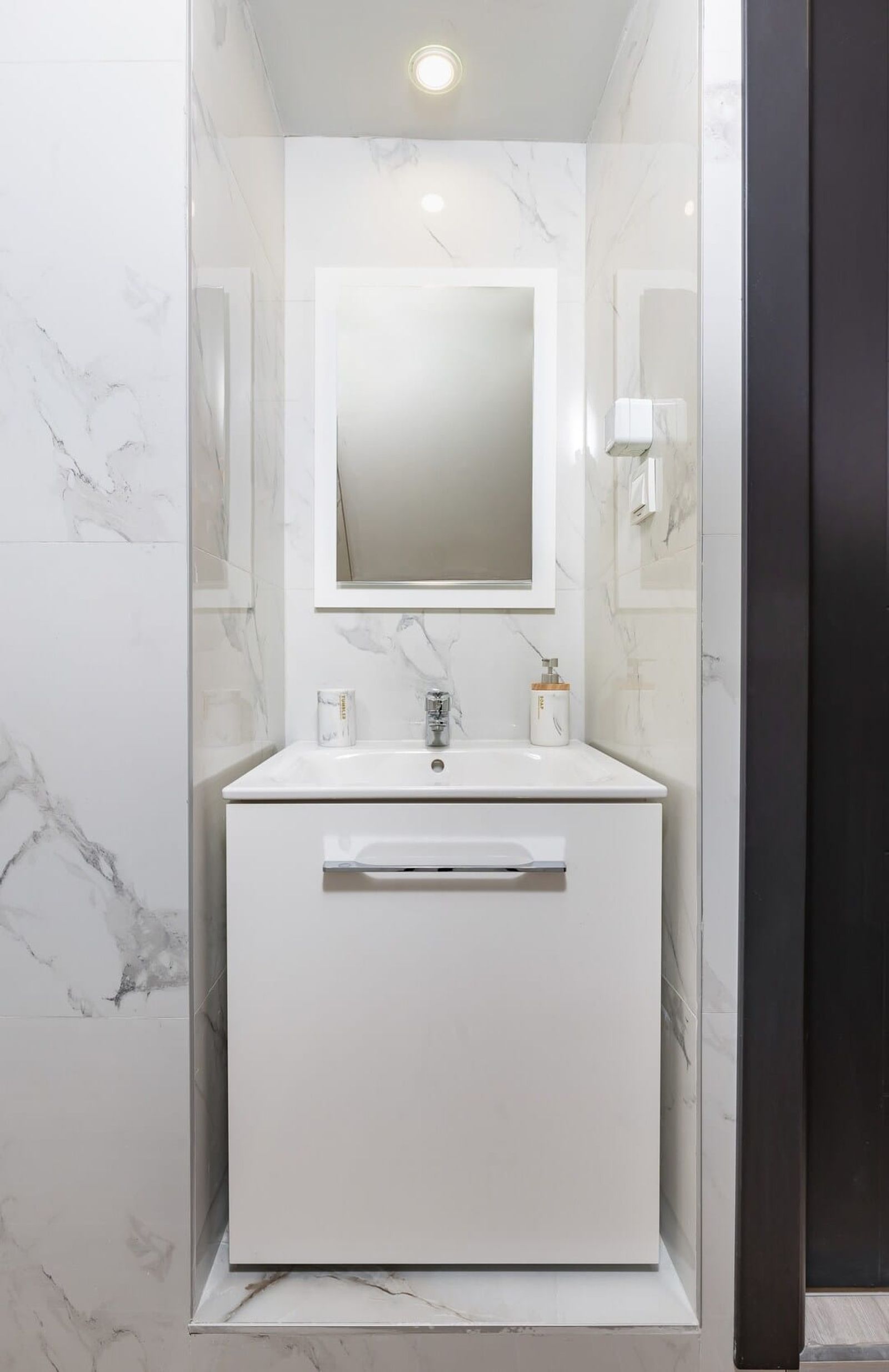 Central Apartments with Garden view - Apt No. 7 - Photo 3