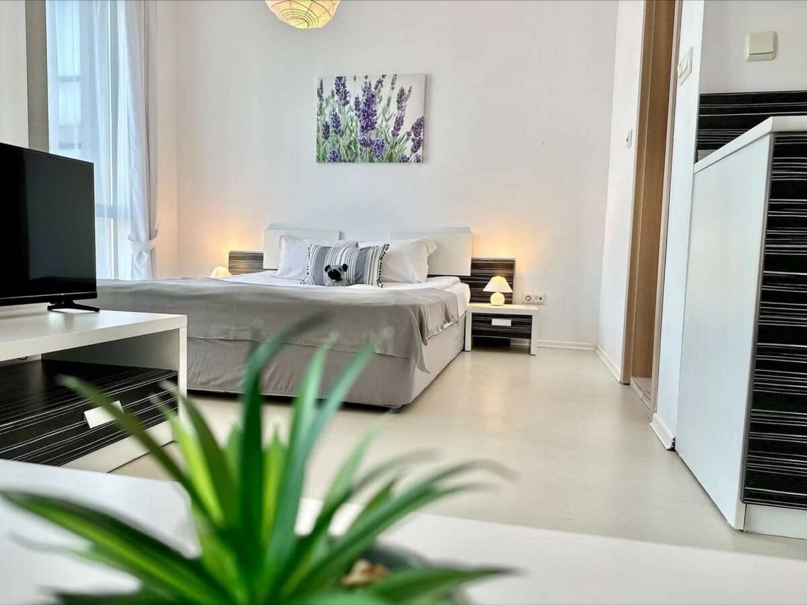 Cozy Rainbow 3  studio pool view - Photo 24