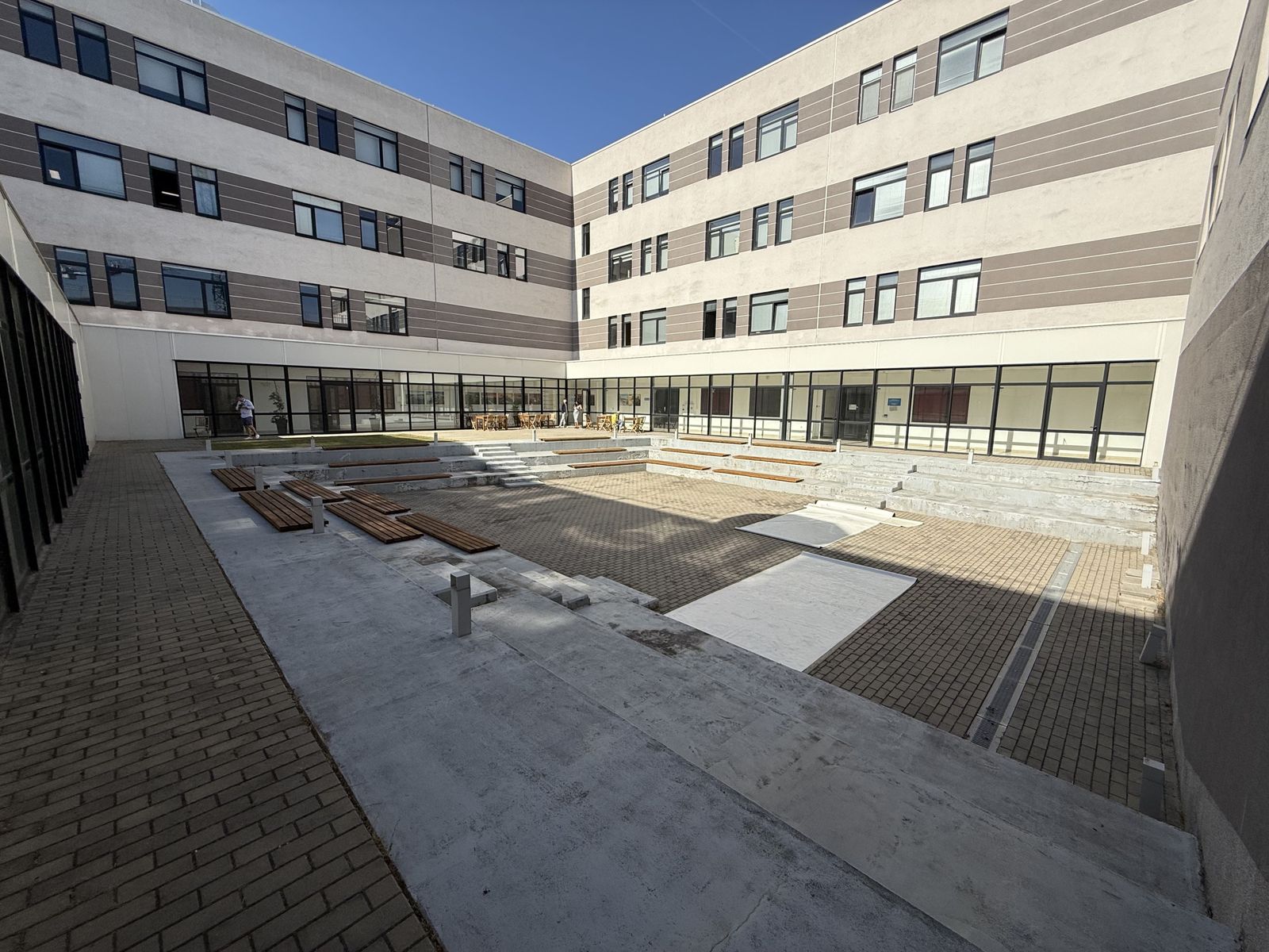 Modern Laboratory in Sofia - Photo 19