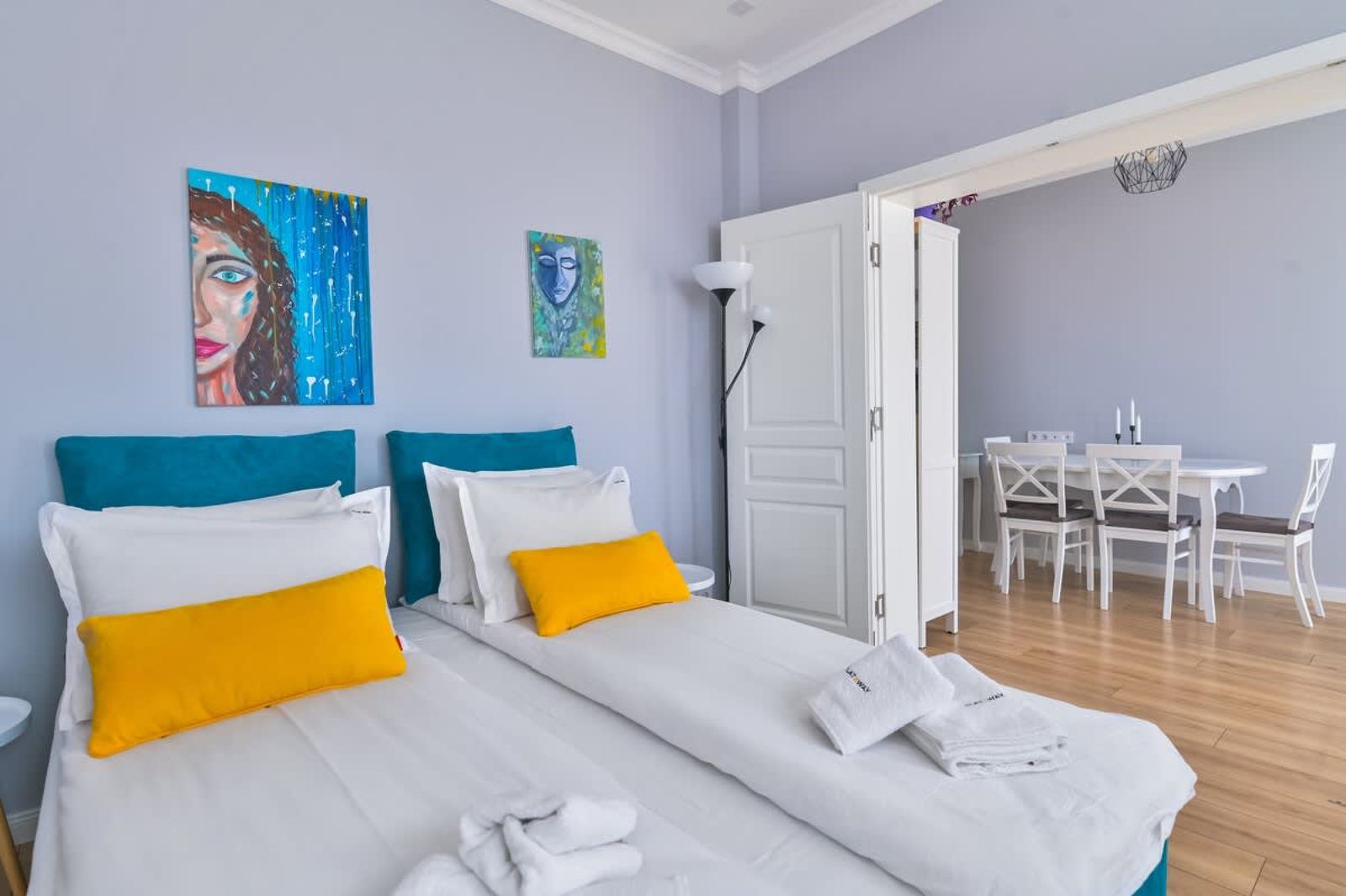 〰The Blue Apartment  1BD with Artistic Design - Cover Photo