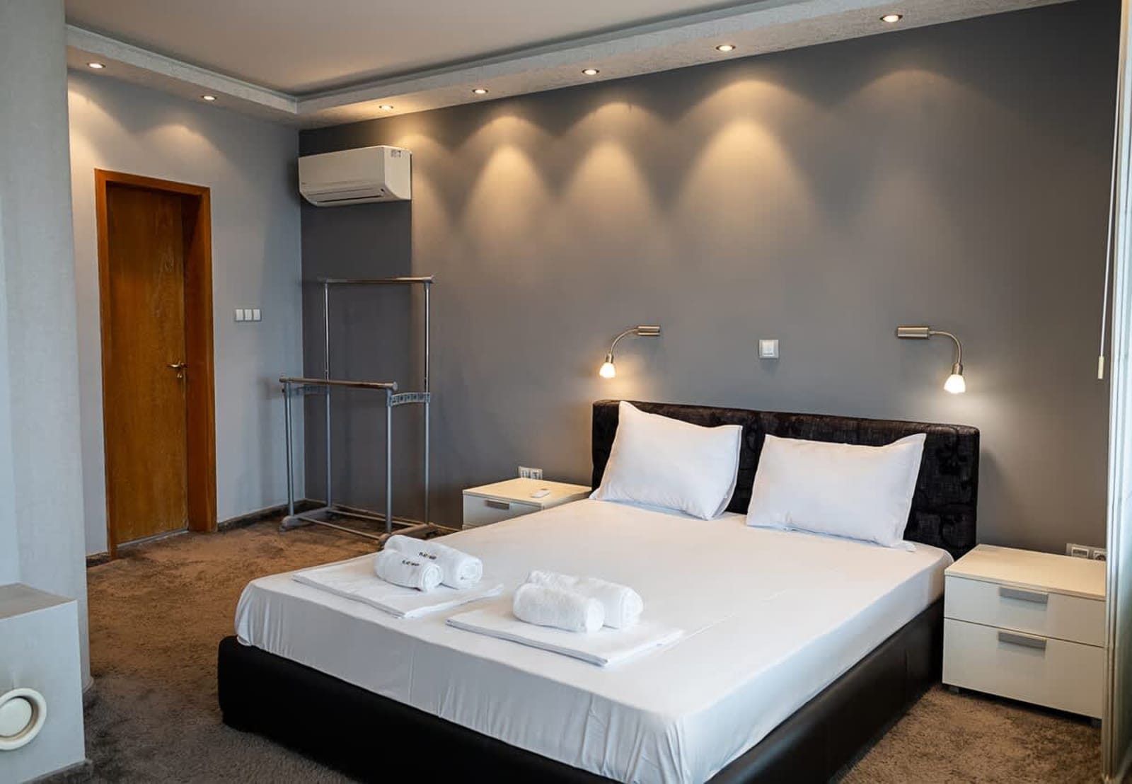 3BD Maisonette with Sea Views - Next to Sea Garden - Photo 21