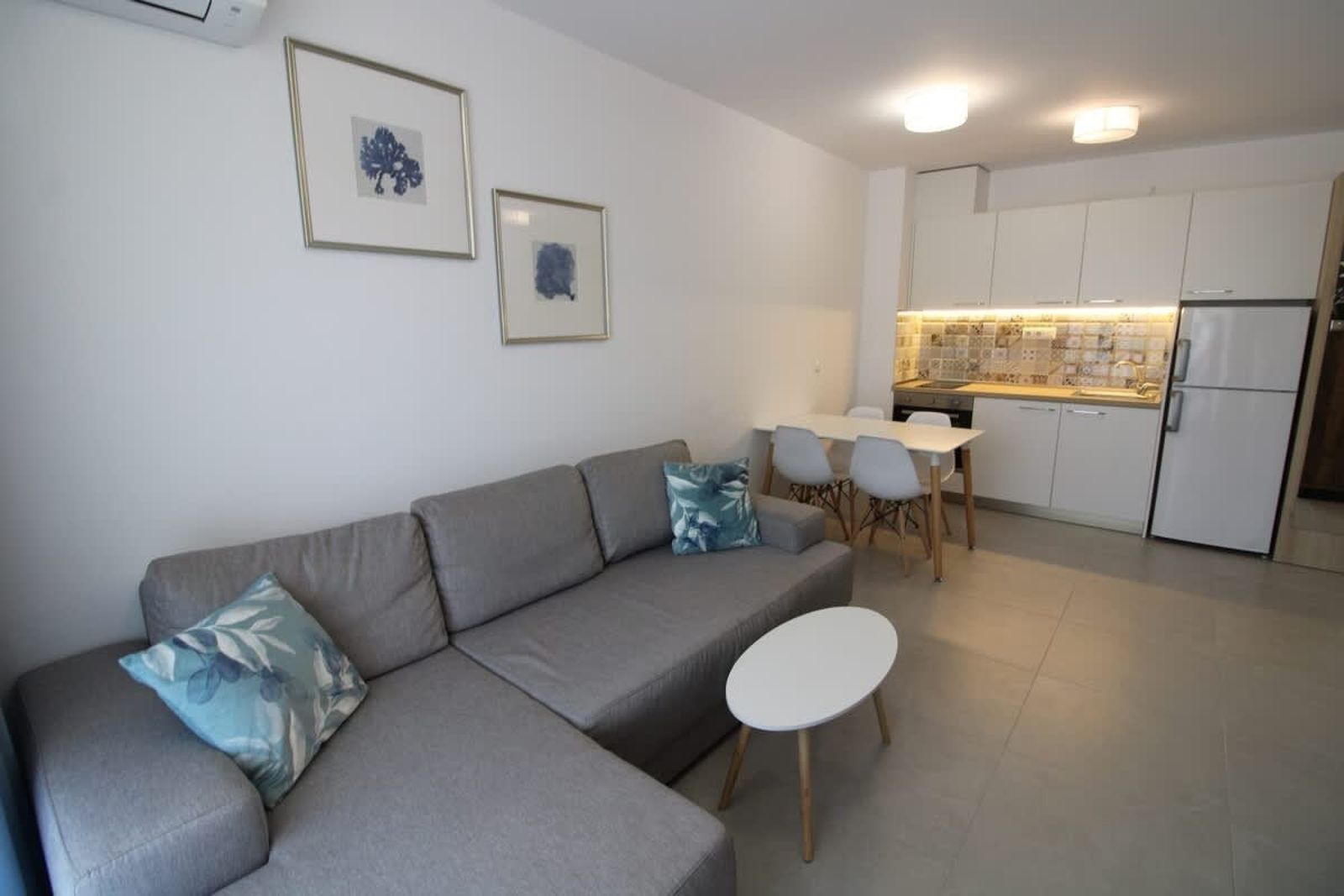 Cozy Kavaci  Apartment with Balcony - Photo 17