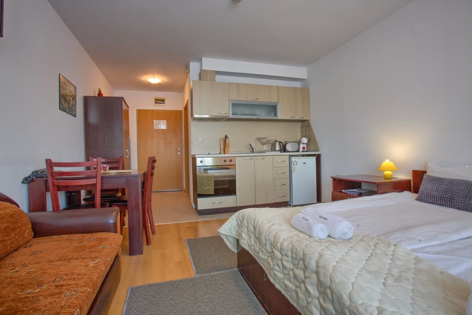 Bright Studio in a Spacious Complex in the Valley - Photo 2