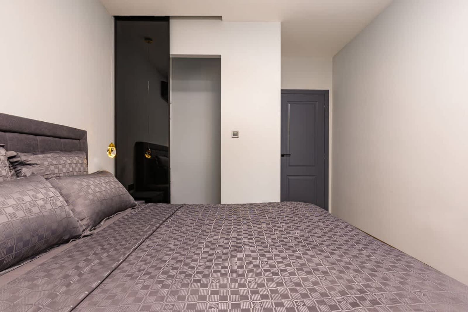 Happy People Plovdiv - Grey 1-BD Apartment - Photo 28