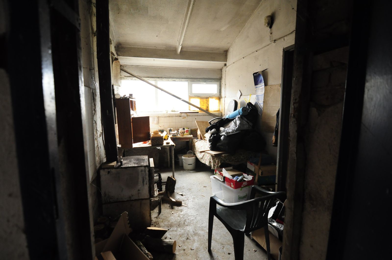 Industrial building - woodworking/carpentry shop, old cow barns - former collective farm from the socialist regime - Photo 35
